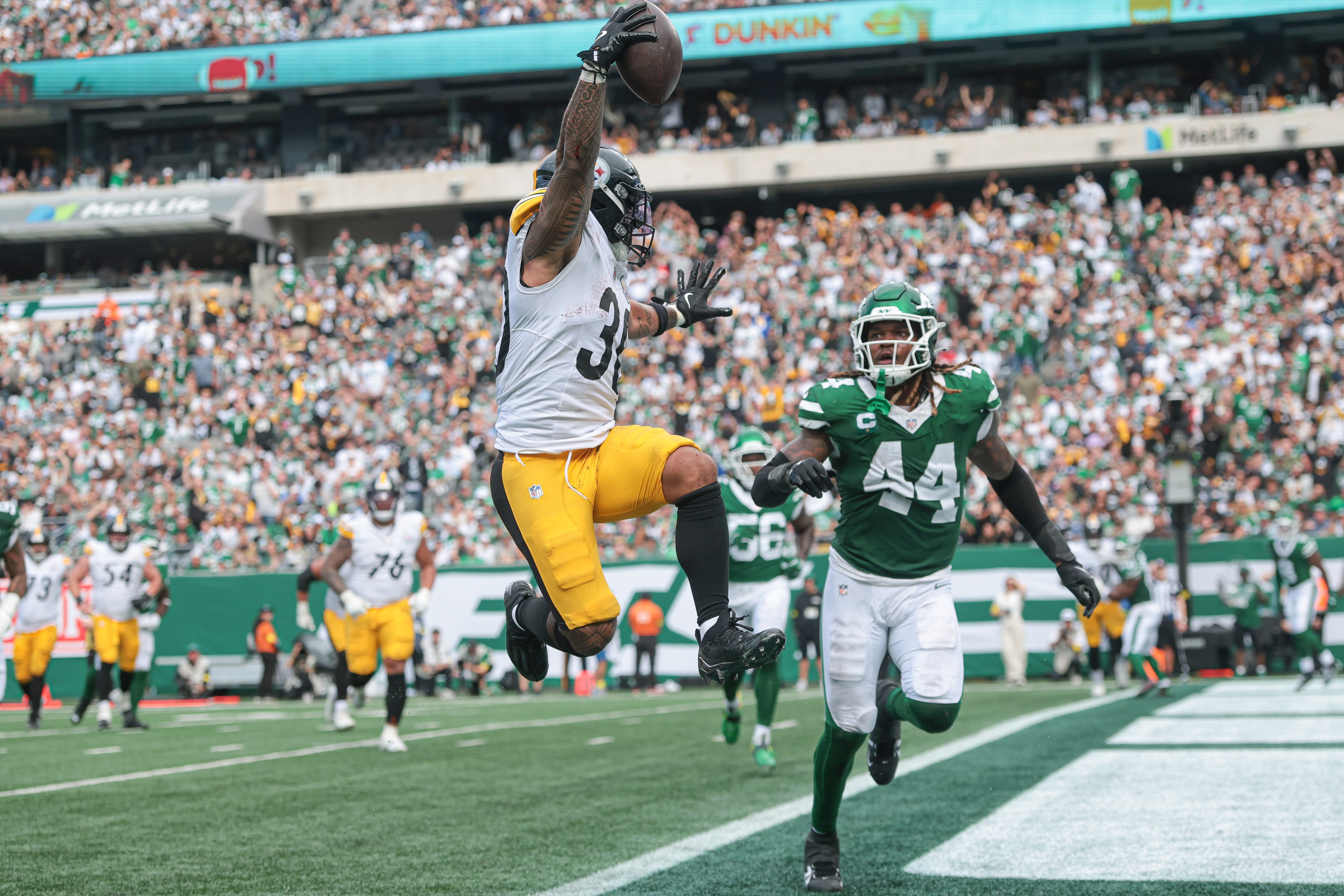 Best Steelers vs. Patriots Player Prop Bets: NFL Week 3 Odds & Expert Picks