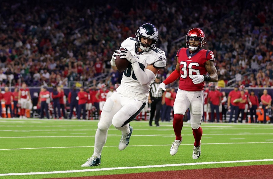 Super Bowl 2023 prop bets: Picks, predictions for Eagles TE Dallas Goedert  vs. Chiefs - DraftKings Network