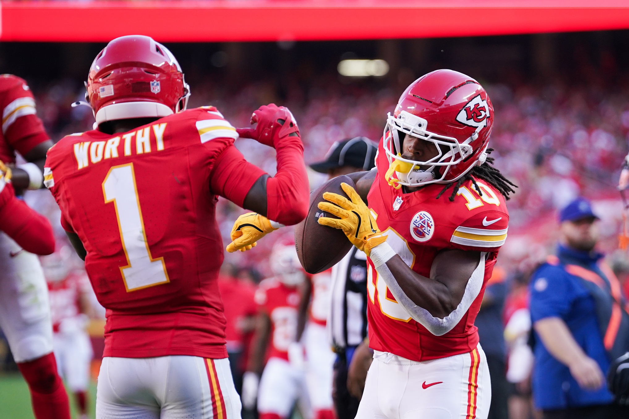 Chiefs vs. Jaguars Prediction, Picks & Odds: Monday Night Football Week 5