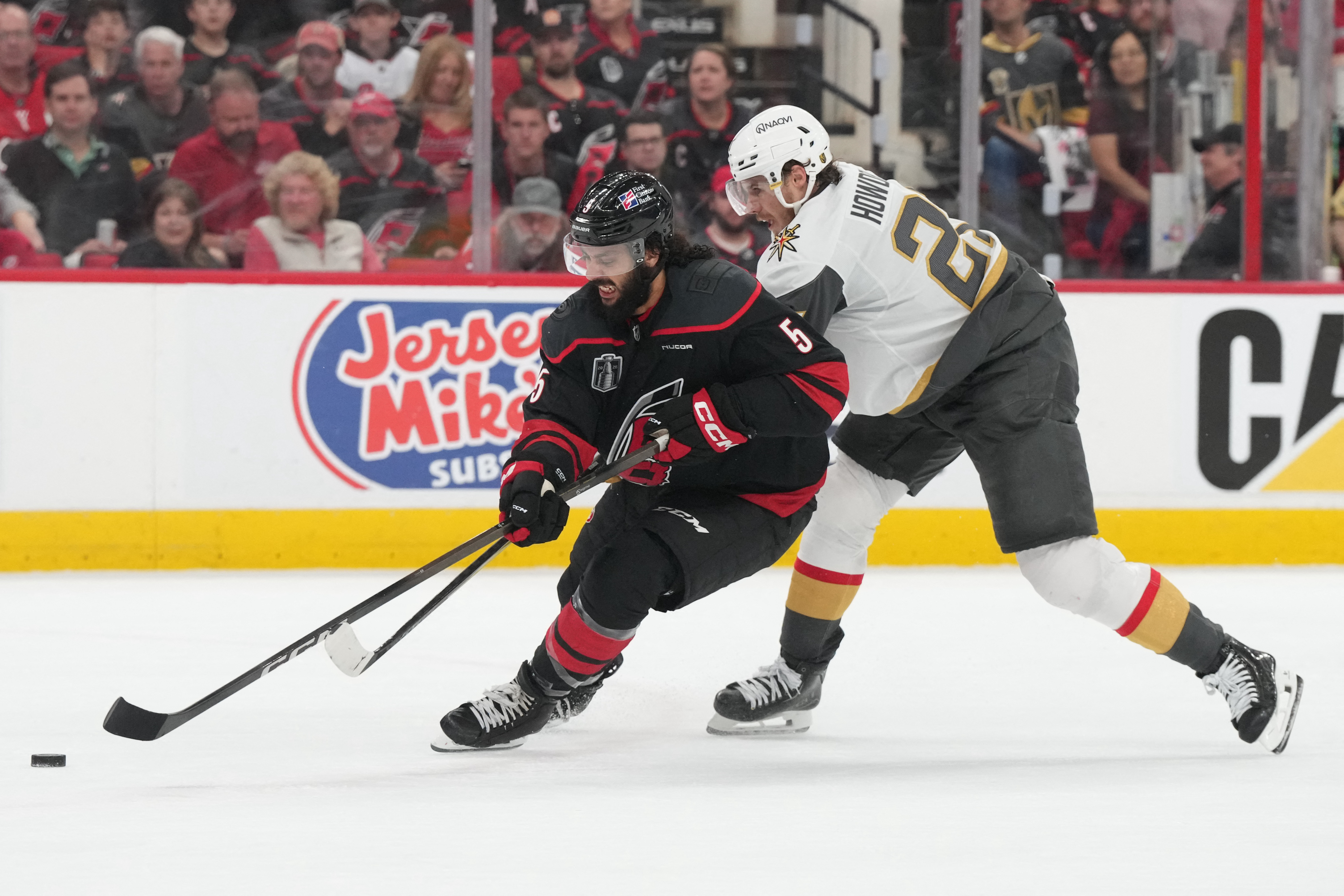 🏒  Hurricanes vs. Golden Knights Prediction & Odds: Game 4 NHL Picks for Tonight