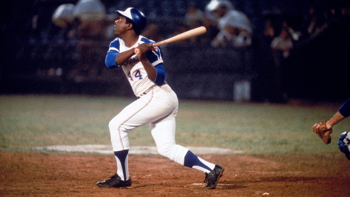 Ron Cey of the Los Angeles Dodgers bats against the New York Yankee News  Photo - Getty Images