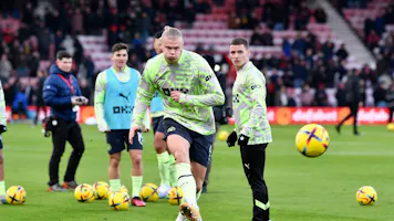 Erling Haaland of Manchester City warms up during the English championship Premier League football match between Bournemouth and Manchester City as we look at the best Champions League odds.