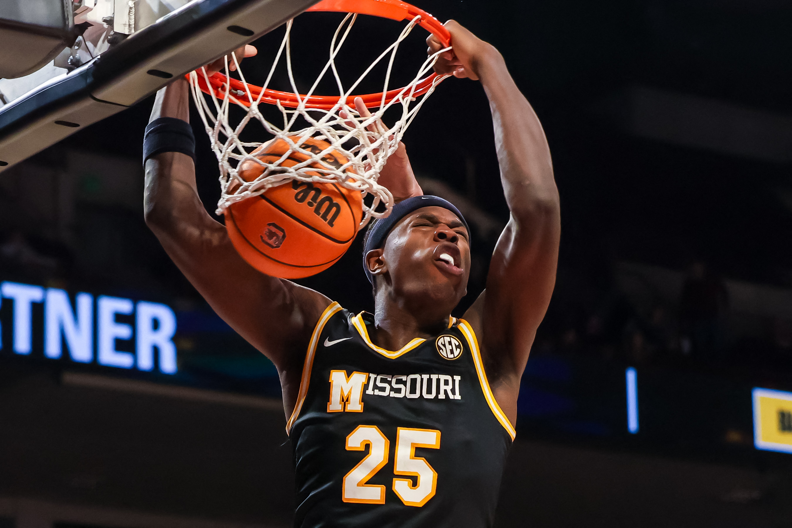 🏀 Missouri vs. Miami Prediction & Parlay Tonight: Round 1 March Madness Odds & Picks