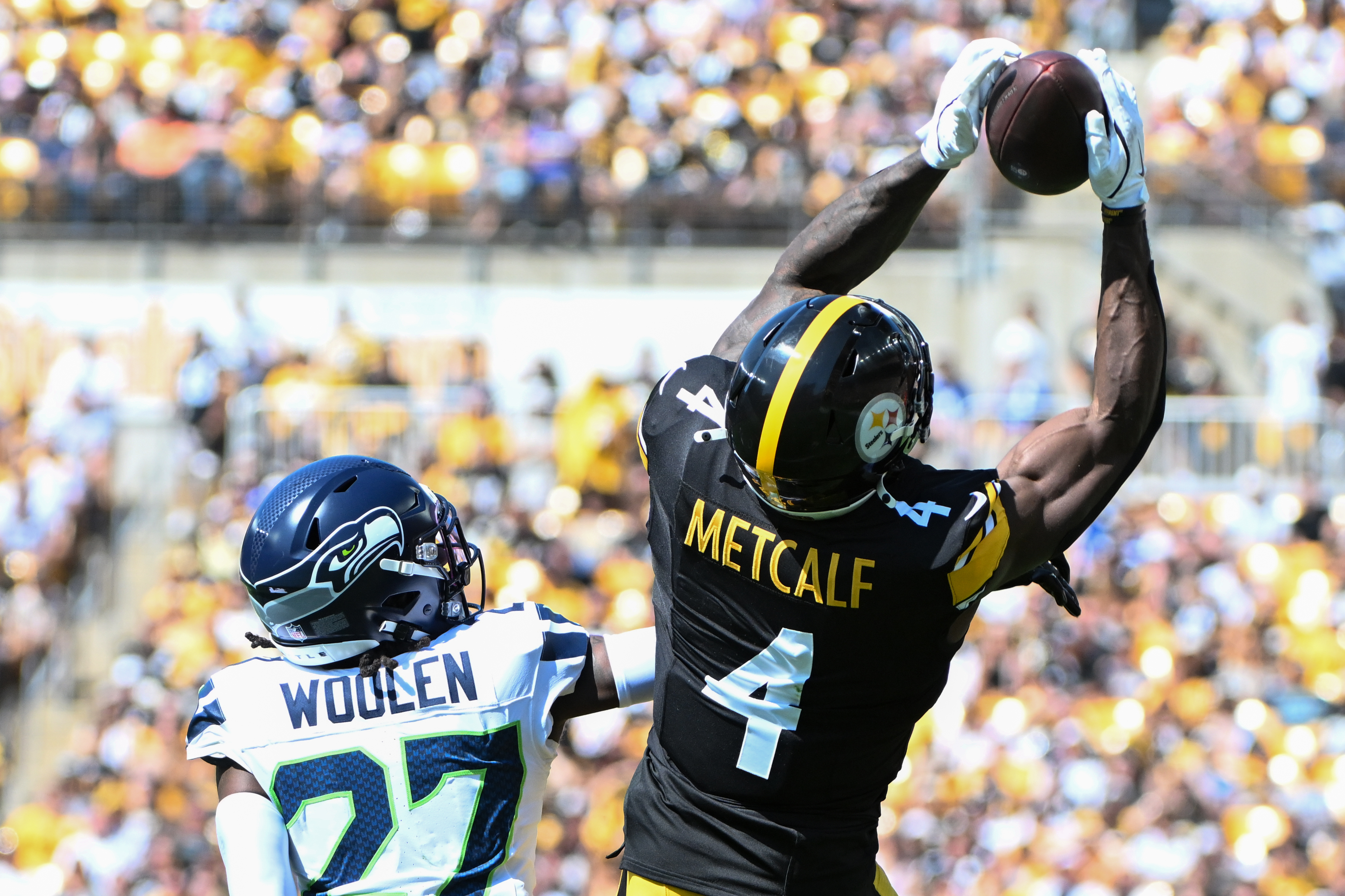 Anytime Touchdown Scorer Predictions Today: Week 3's Best NFL TD Odds & Picks