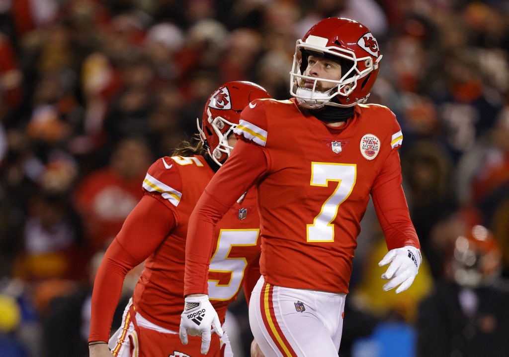 NFL player props: Travis Kelce receptions, yards, touchdowns bets breakdown  - Sports Illustrated