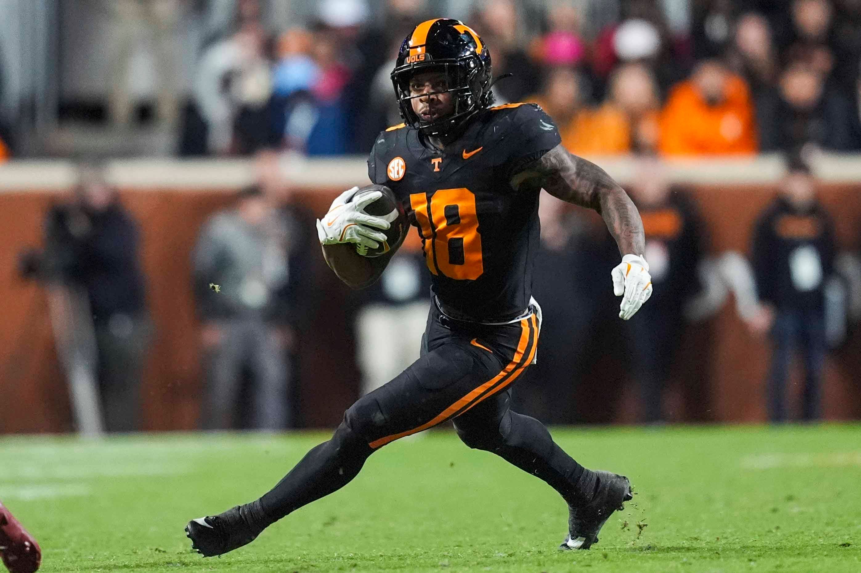 Tennessee running back DeSean Bishop is the focus of our Tennessee vs. Illinois player props for the Music City Bowl.