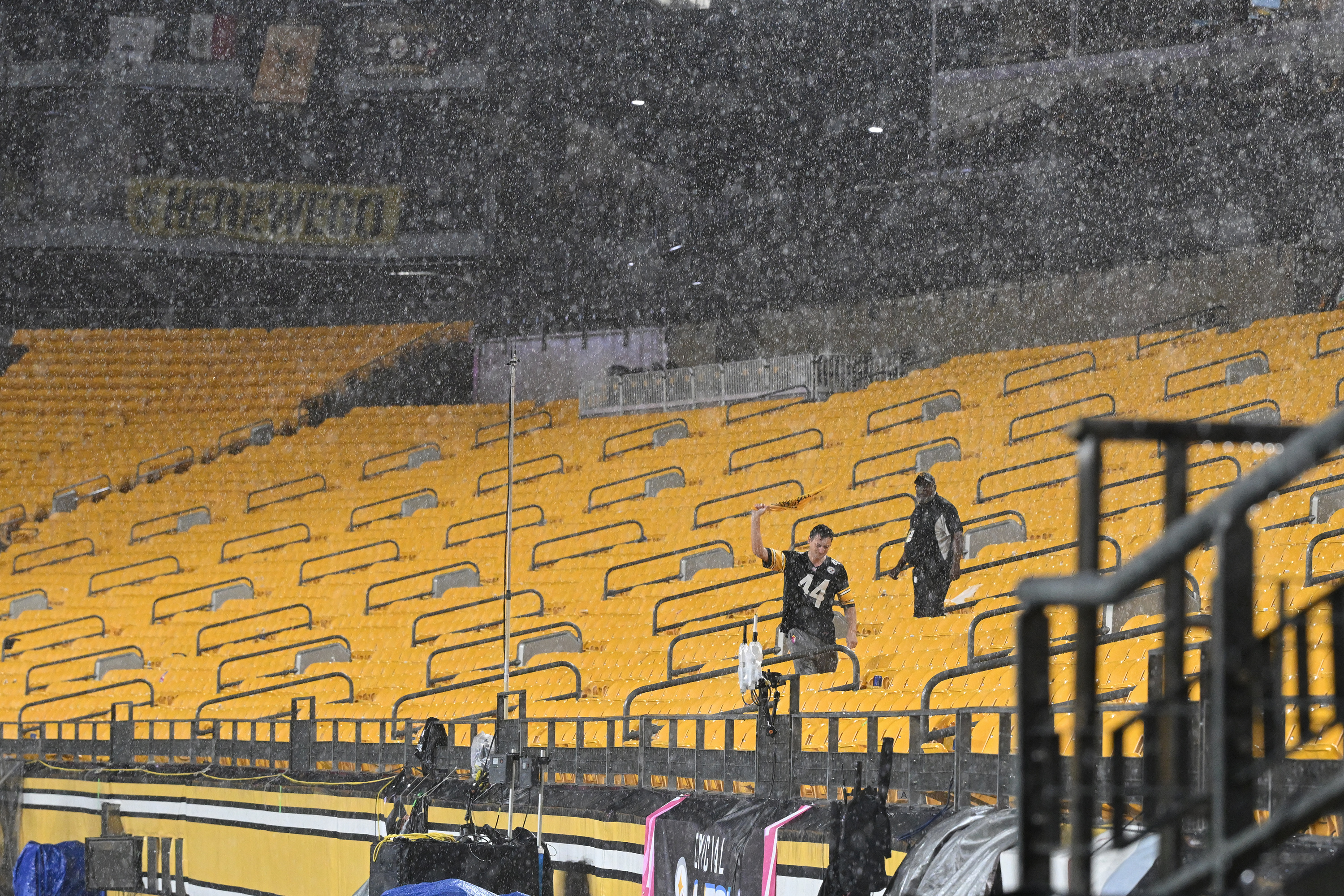 NFL Weather Report Week 13: Latest Forecasts, Betting & Fantasy Impacts