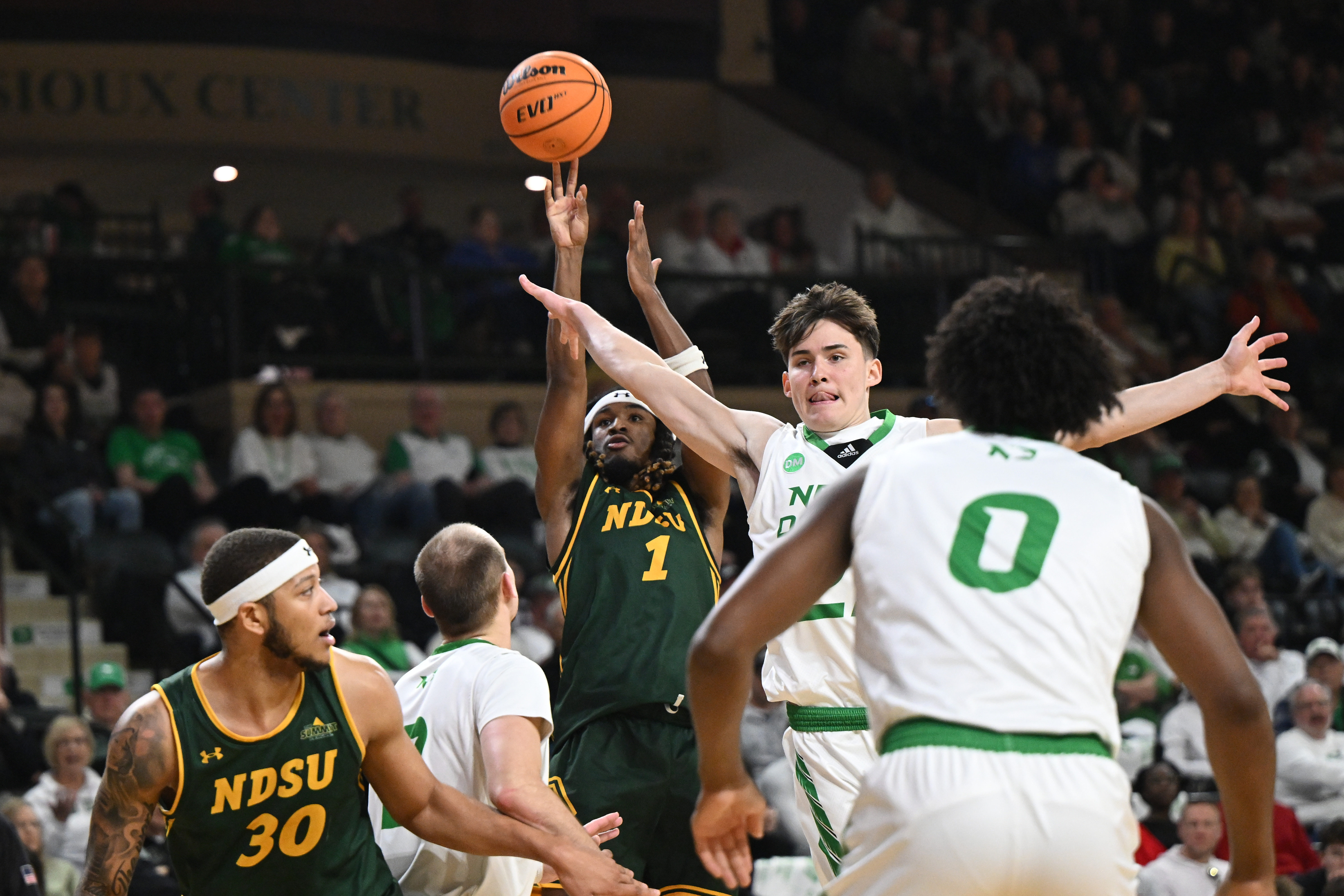 🏀 College Basketball Conference Tournament Guide 2026: Schedule, Odds & How To Watch