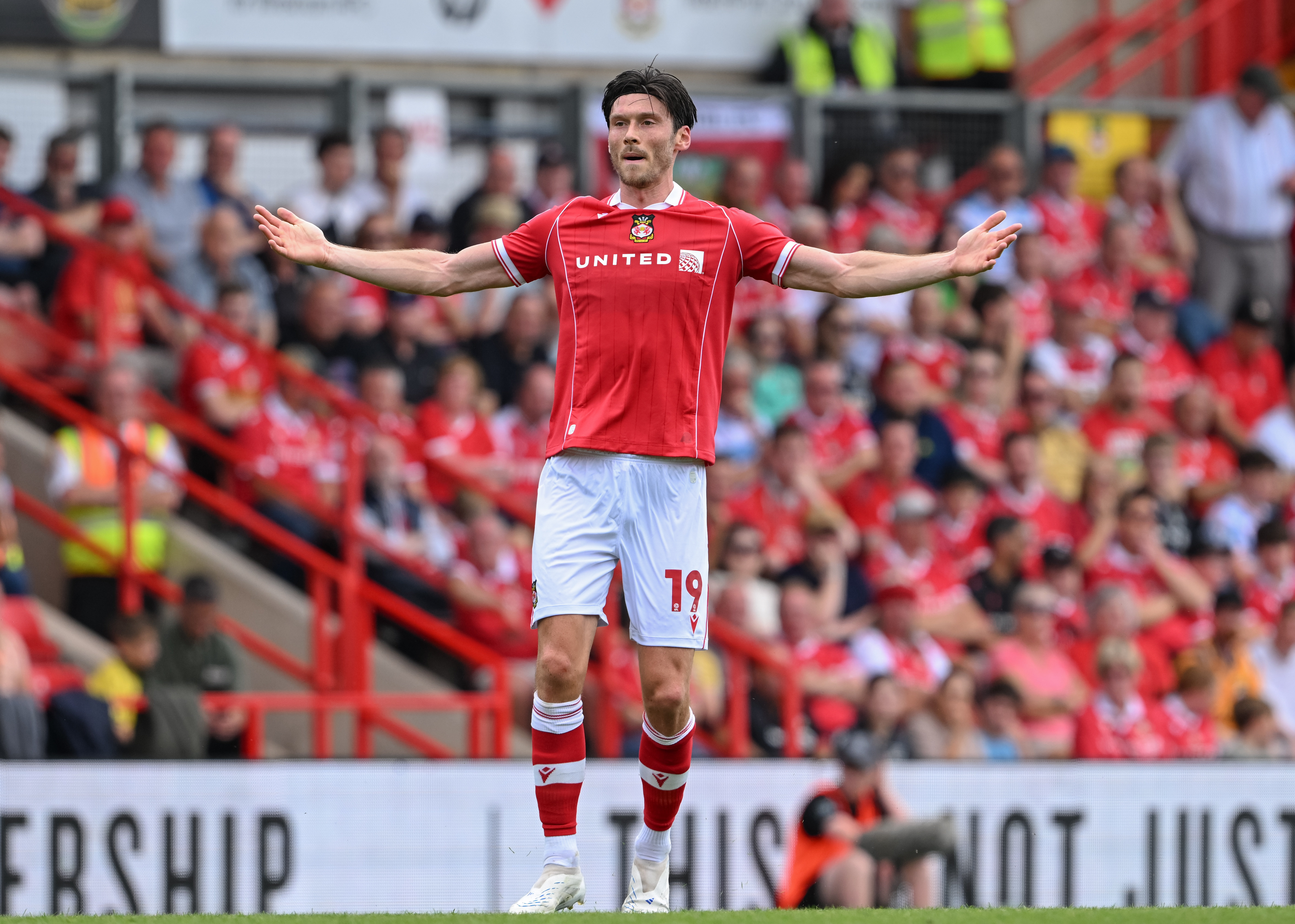 Wrexham vs. Millwall Prediction, Odds & Expert Picks: Championship Matchweek 4 Best Bets