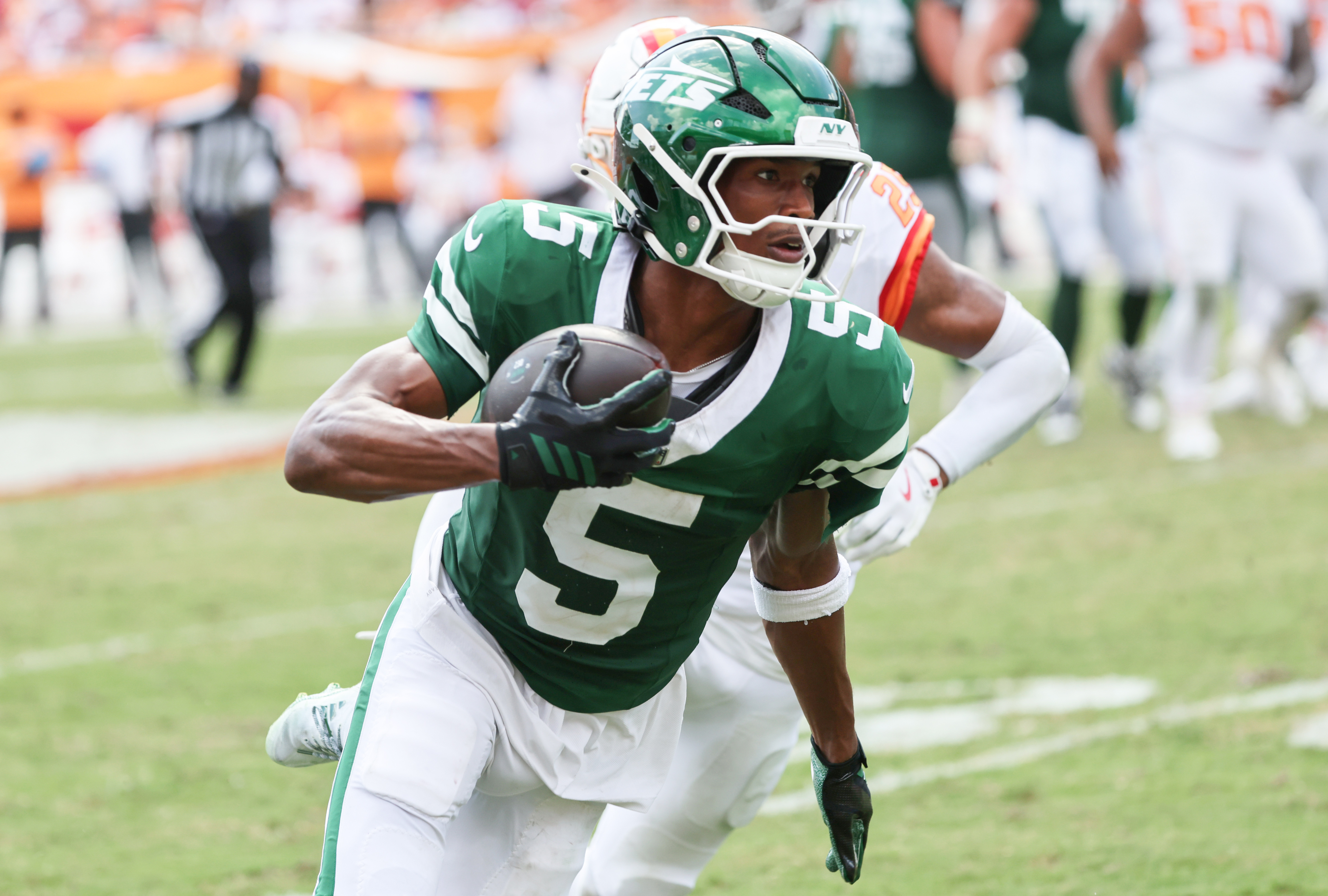 Early Jets vs. Dolphins Prediction, Odds & Picks for MNF: NFL Week 4