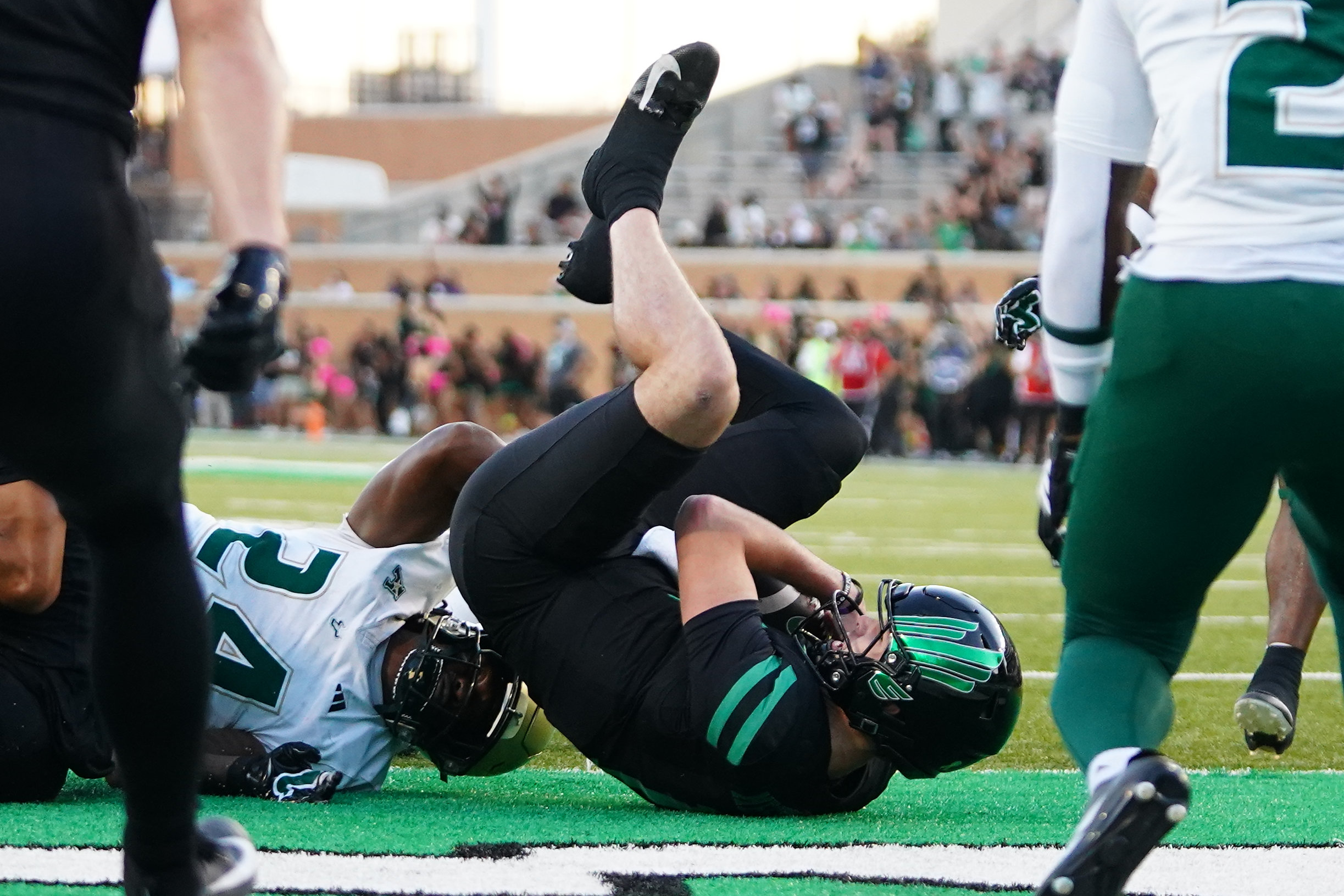 North Texas vs. Charlotte Prediction & Picks Tonight: Who'll Win in College Football Week 9?
