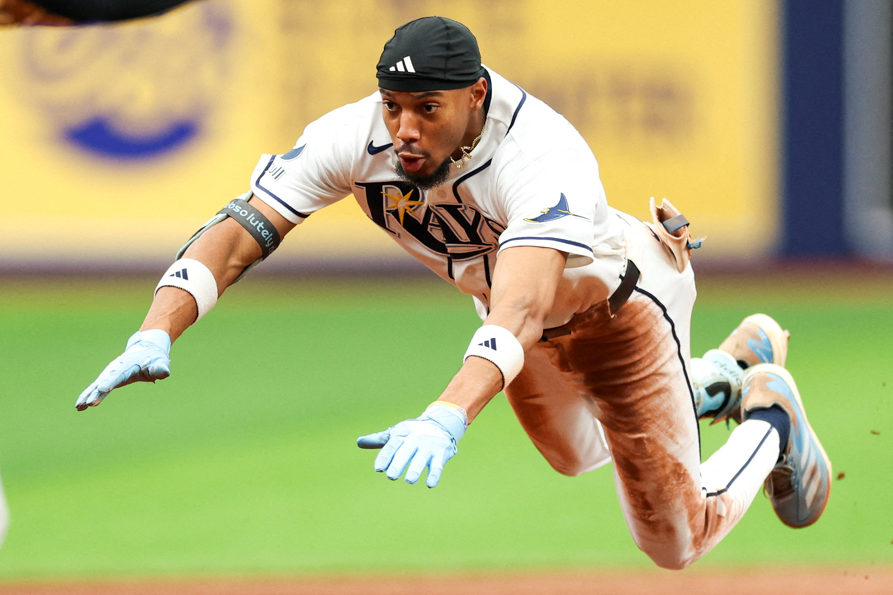 Tampa Bay Rays left fielder Chandler Simpson slides into third as we make our best Ray vs. Pirates predictions.