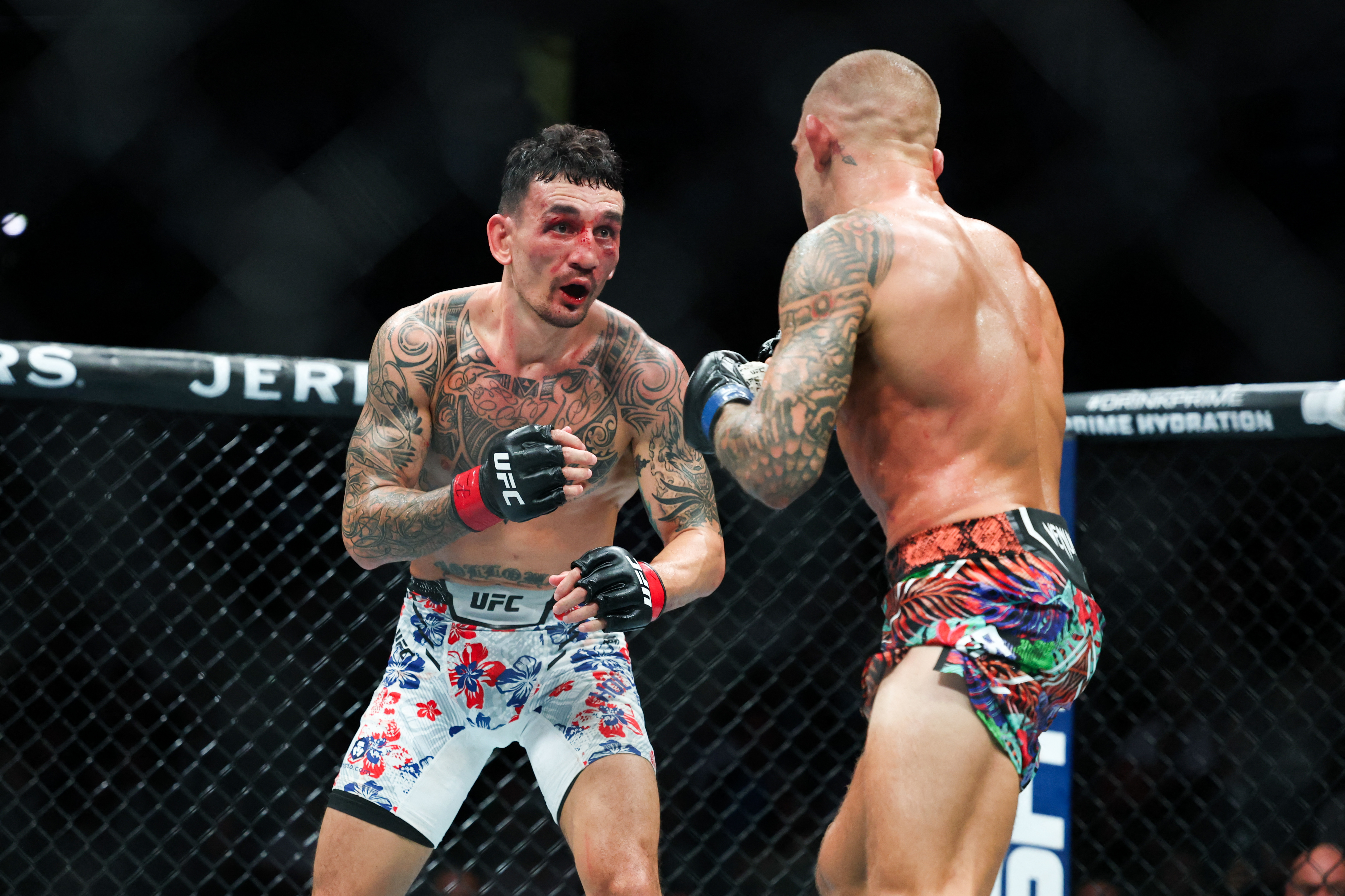 Max Holloway fights as we look at the Holloway vs. Oliveira odds for UFC 326. 