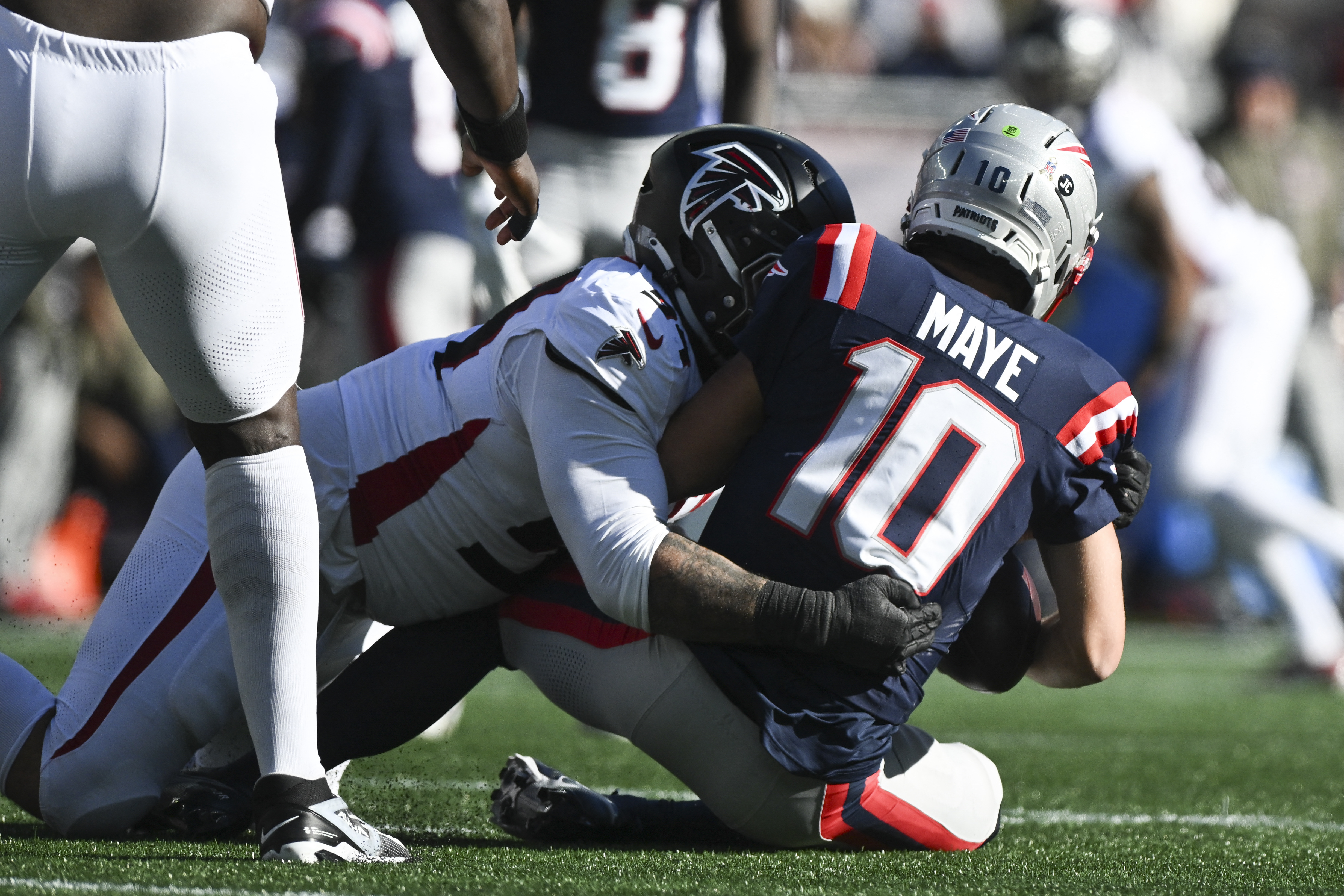 We're breaking down the best approach to fading Drake Maye (10) in Super Bowl 2026.