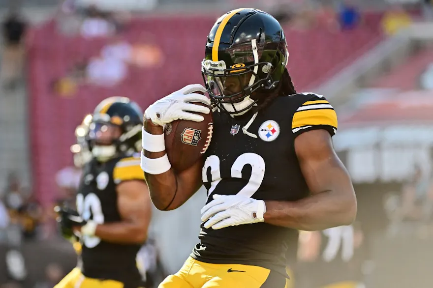Najee Harris #22 of the Pittsburgh Steelers runs with the ball as we look at our best Browns-Steelers predictions