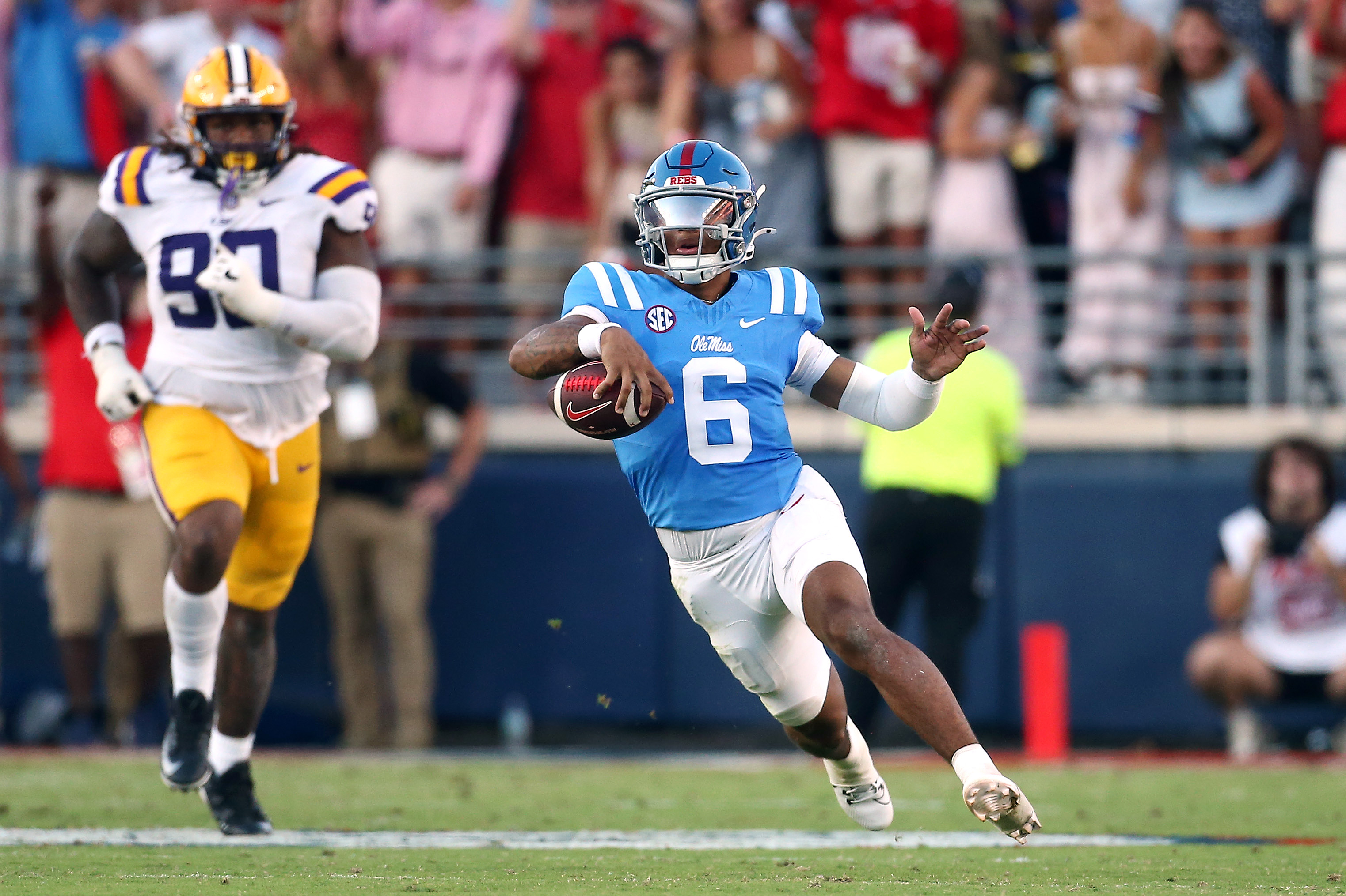 Heisman Trophy Odds 2025: Dante Moore, Ty Simpson, Jeremiah Smith Rise After Week 5