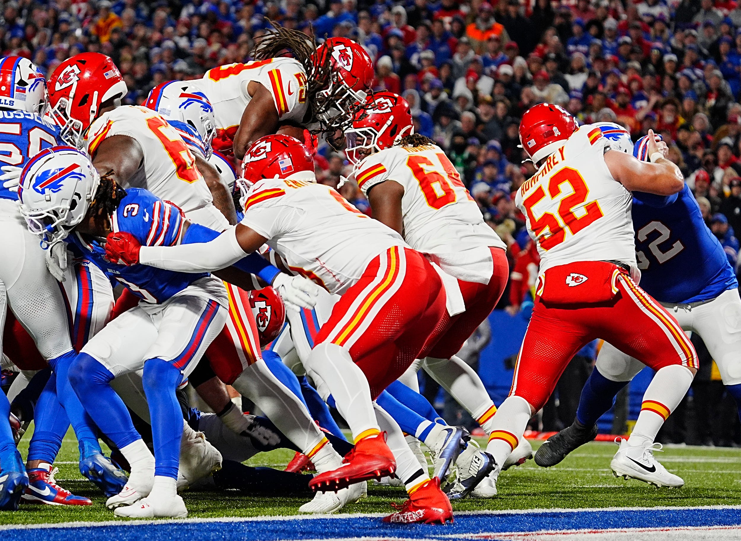 Bills vs. Chiefs Prediction, NFL Picks & Odds Today: AFC Championship Game