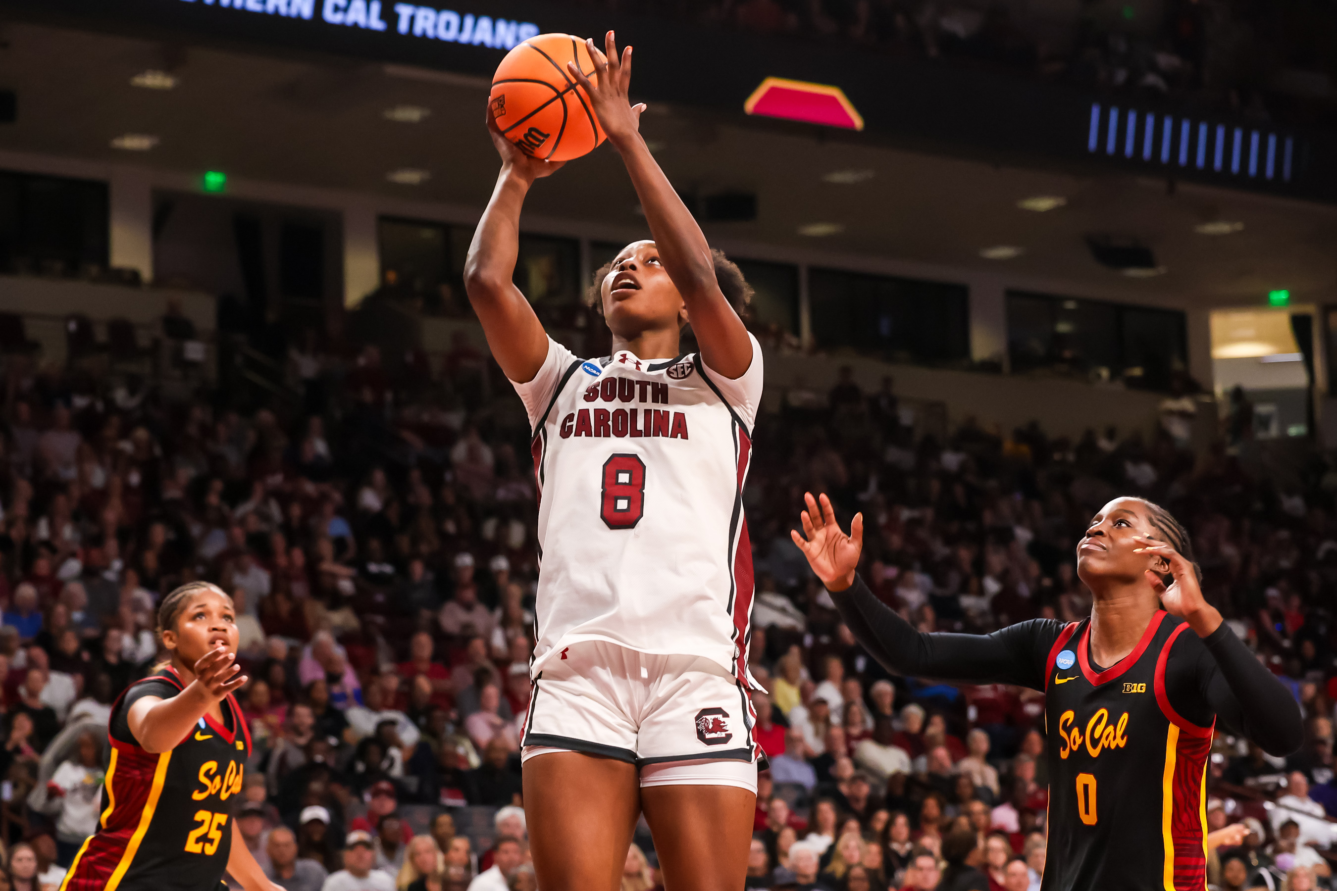 Joyce Edwards taking a shot as we provide our Oklahoma vs. South Carolina prediction.