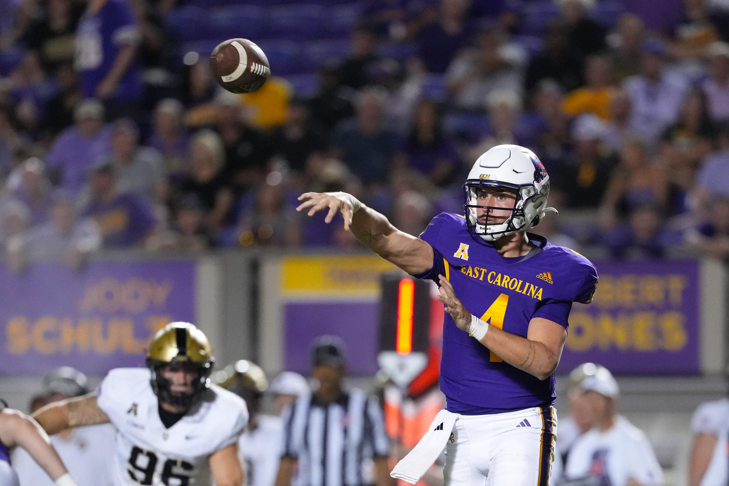 East Carolina vs. Tulane Prediction: Tonight's College Football Week 7 Picks & Odds