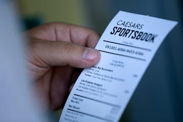 Caesars Sportsbook Adds Illinois Surcharge in Response to New Per-Wager Tax