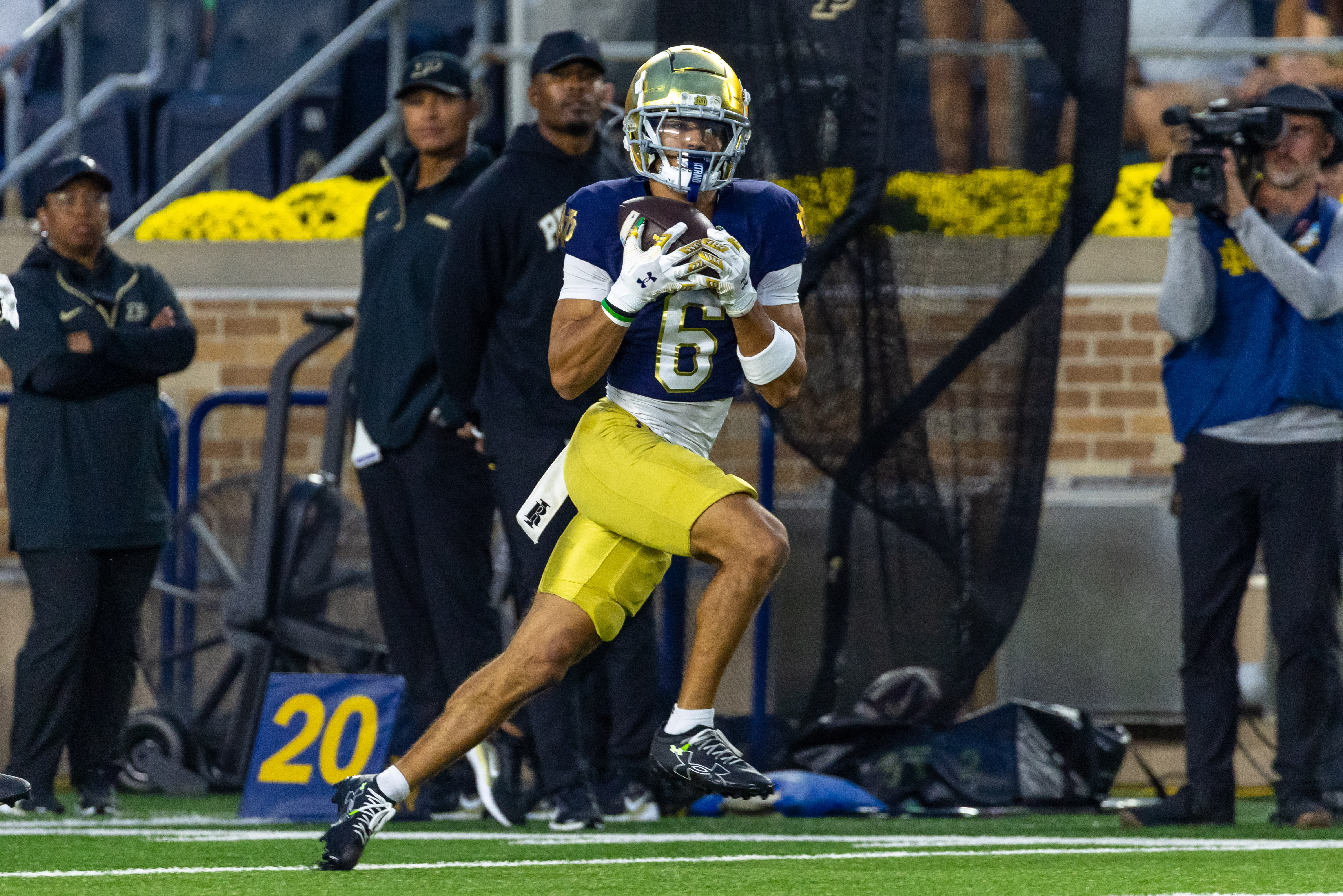 NC State vs. Notre Dame Prediction, Picks & Odds: College Football Week 7