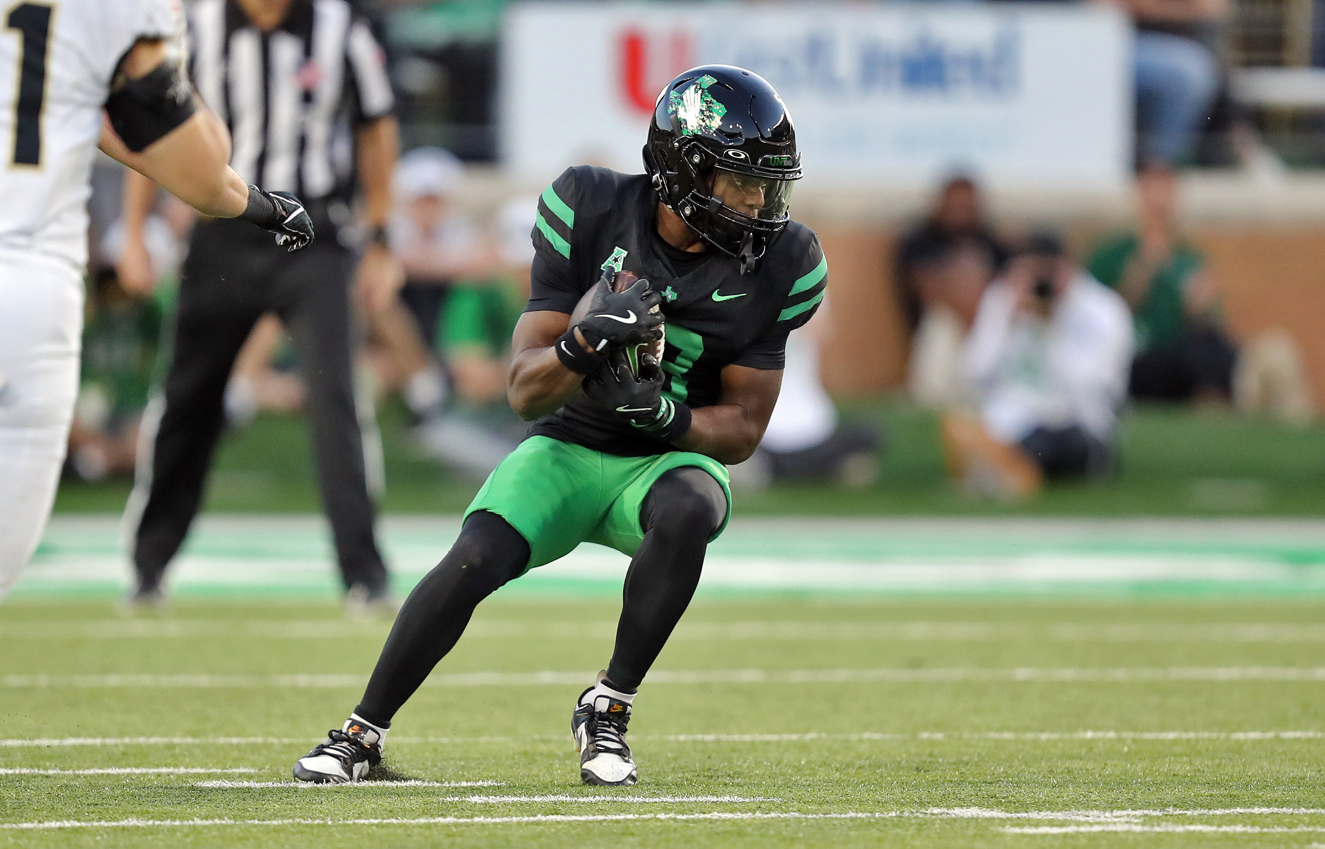 North Texas vs. UTSA Prediction, Picks & Odds for Tonight