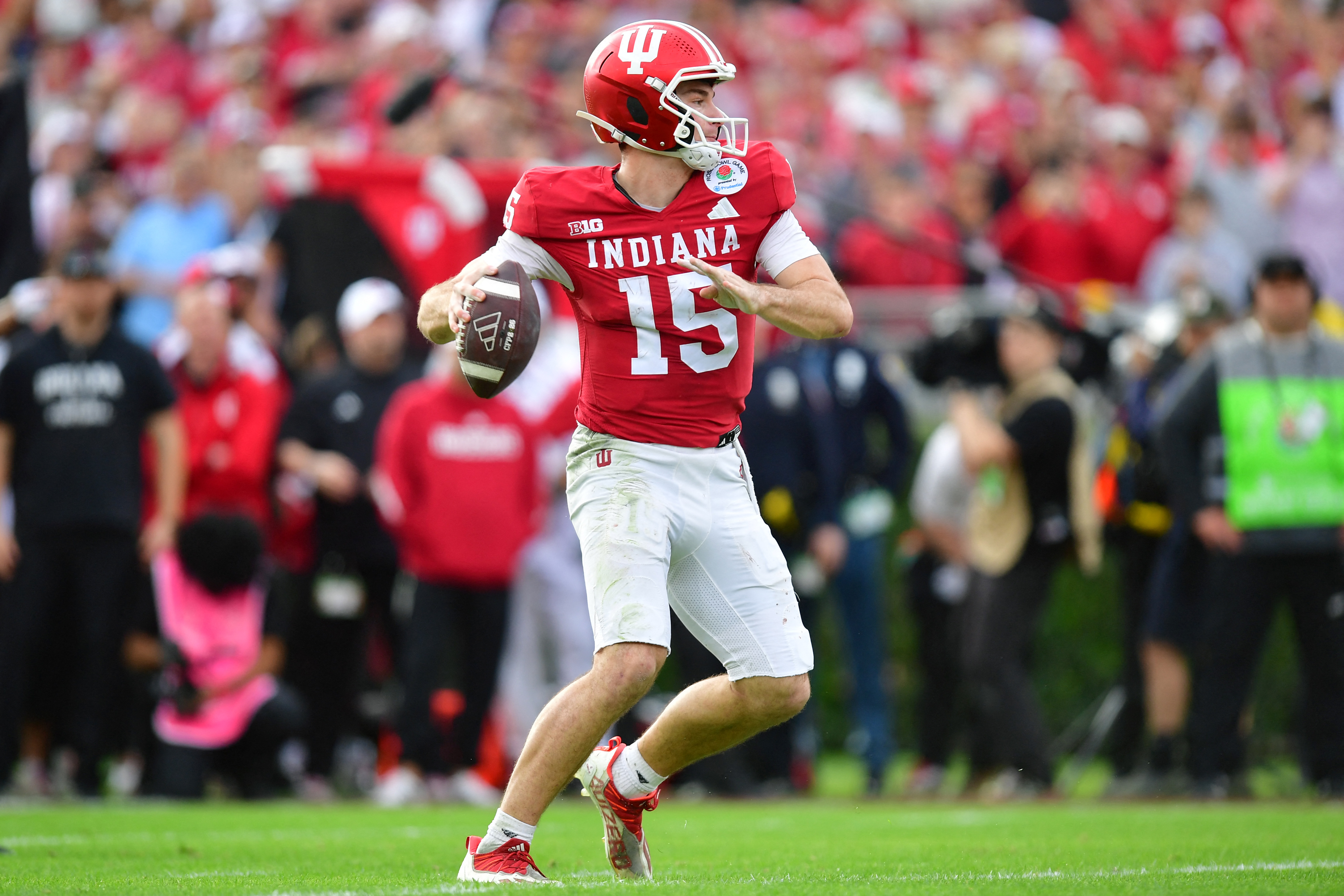 Indiana Hoosiers quarterback Fernando Mendoza (15) throws a pass as we break down our Fernando Mendoza player prop picks for College Football Semifinal.