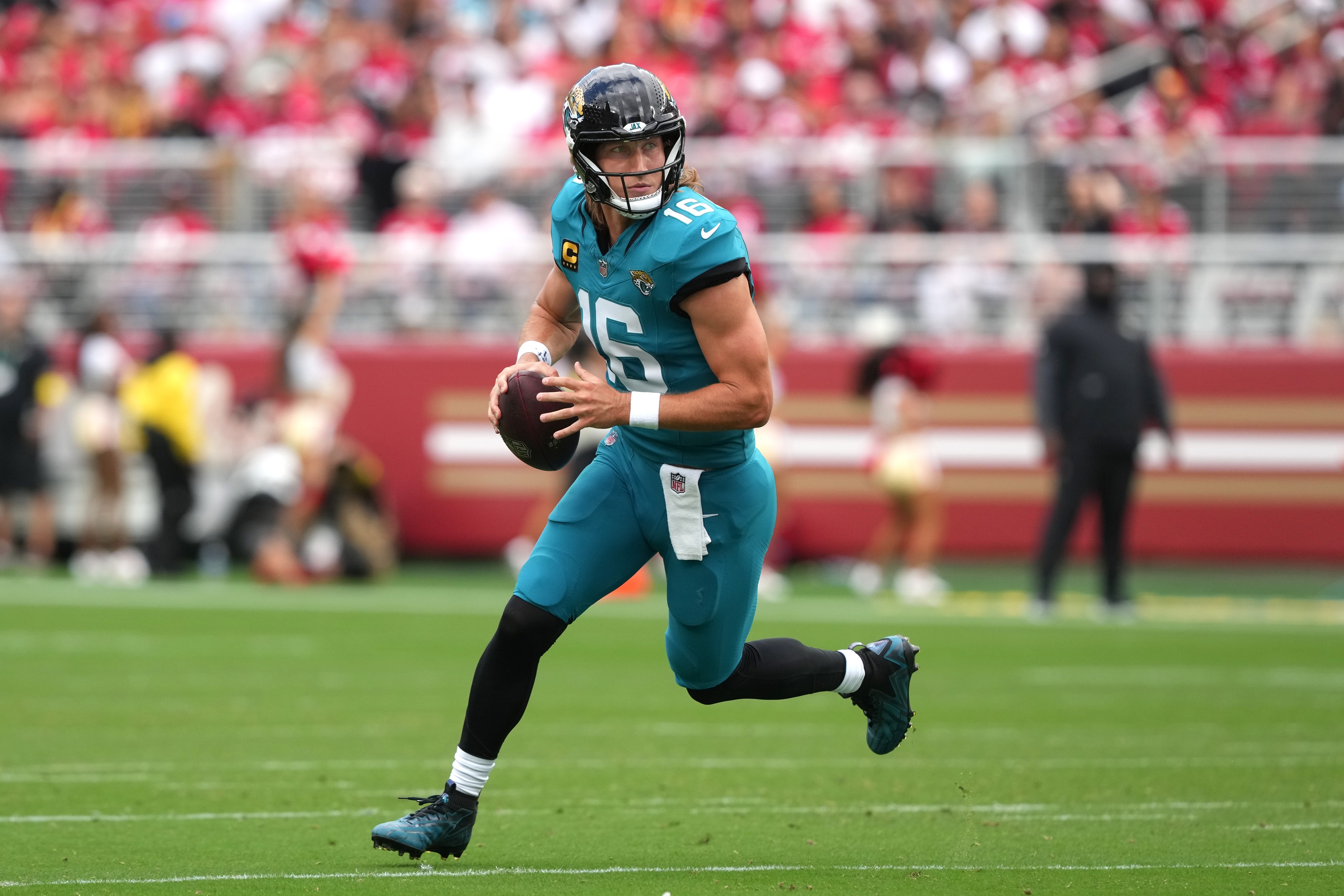 Chiefs vs. Jaguars Prediction: Early Monday Night Football Odds & MNF Picks
