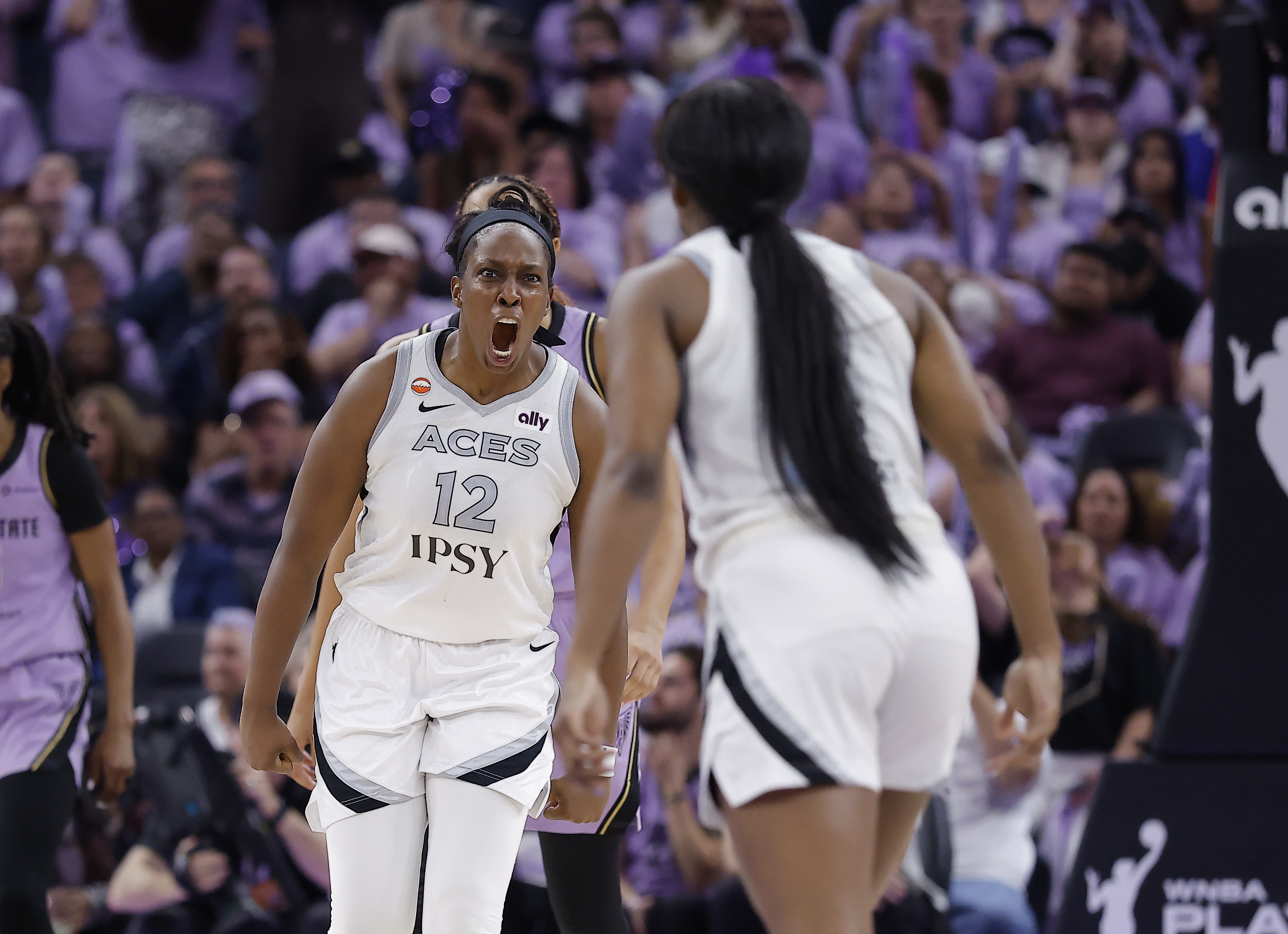 Las Vegas Aces guard Chelsea Gray celebrates after a play while we make our best Valkyries vs. Aces prediction