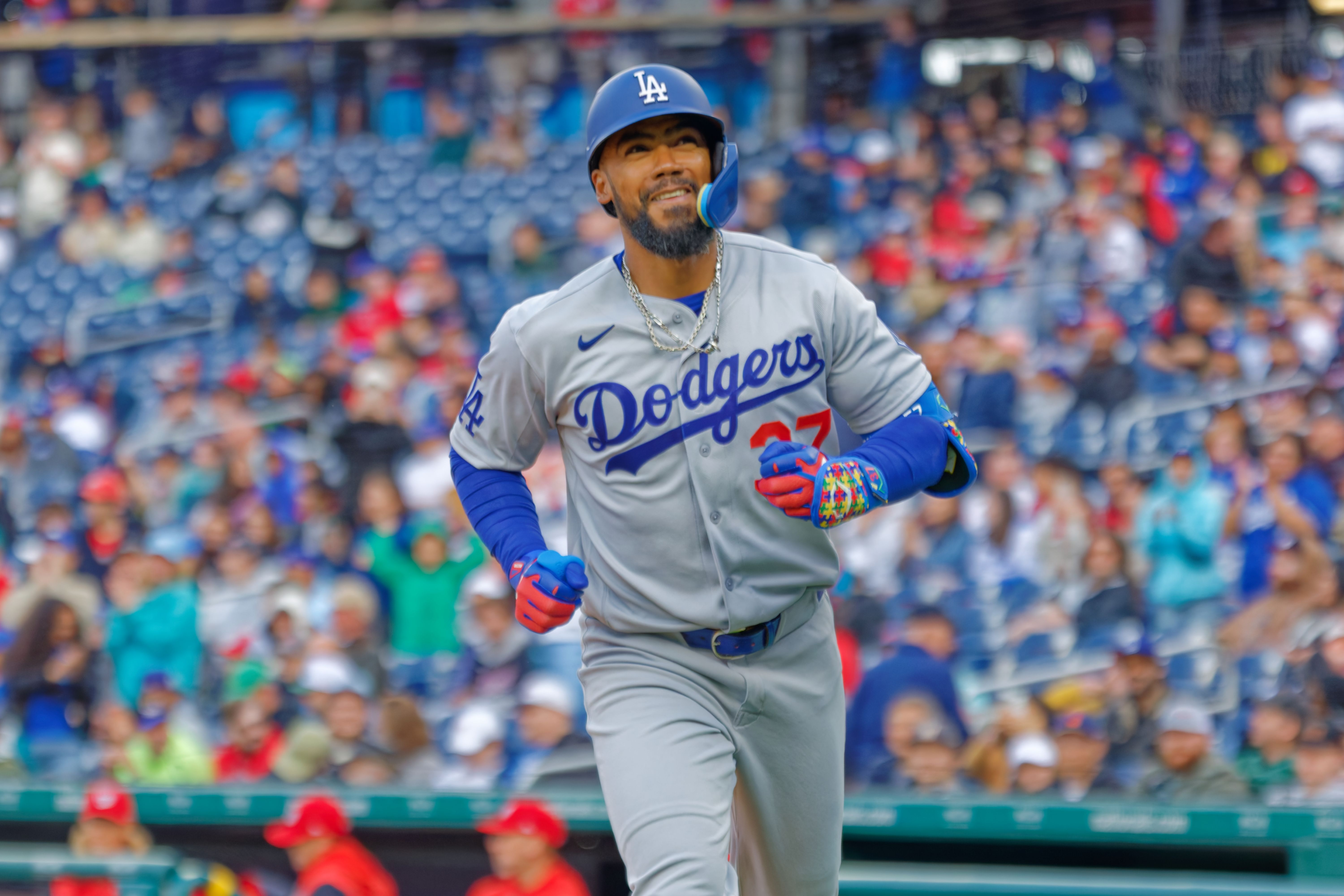 Los Angeles Dodgers left fielder Teoscar Hernandez reacts, and he's key as we look at our Mets vs. Dodgers prediction.