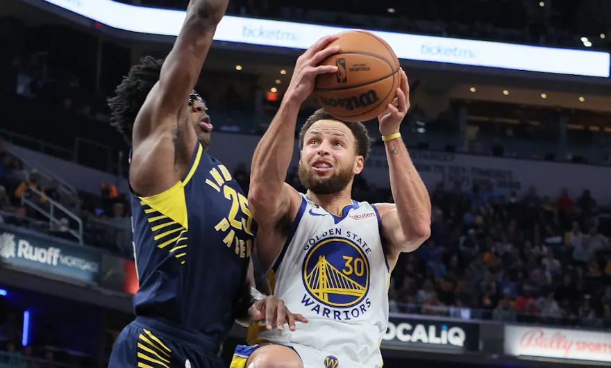 Stephen Curry of the Golden State Warriors as we look at our NBA SGP picks for Saturday.