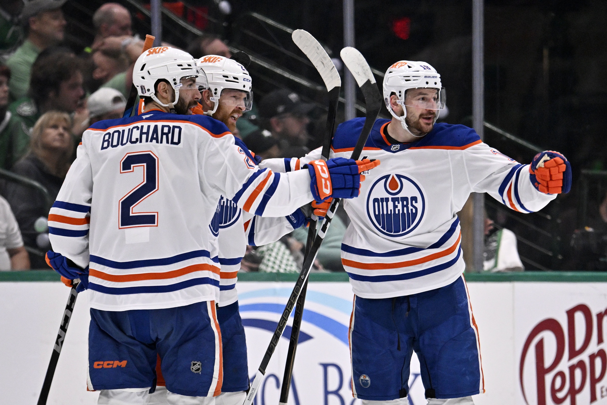 Stars vs. Oilers Prediction: Game 3 Odds & Expert Picks, May 25