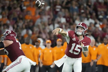 Heisman Trophy Odds & Player Props: Power Rankings and Best Bets for Saturday