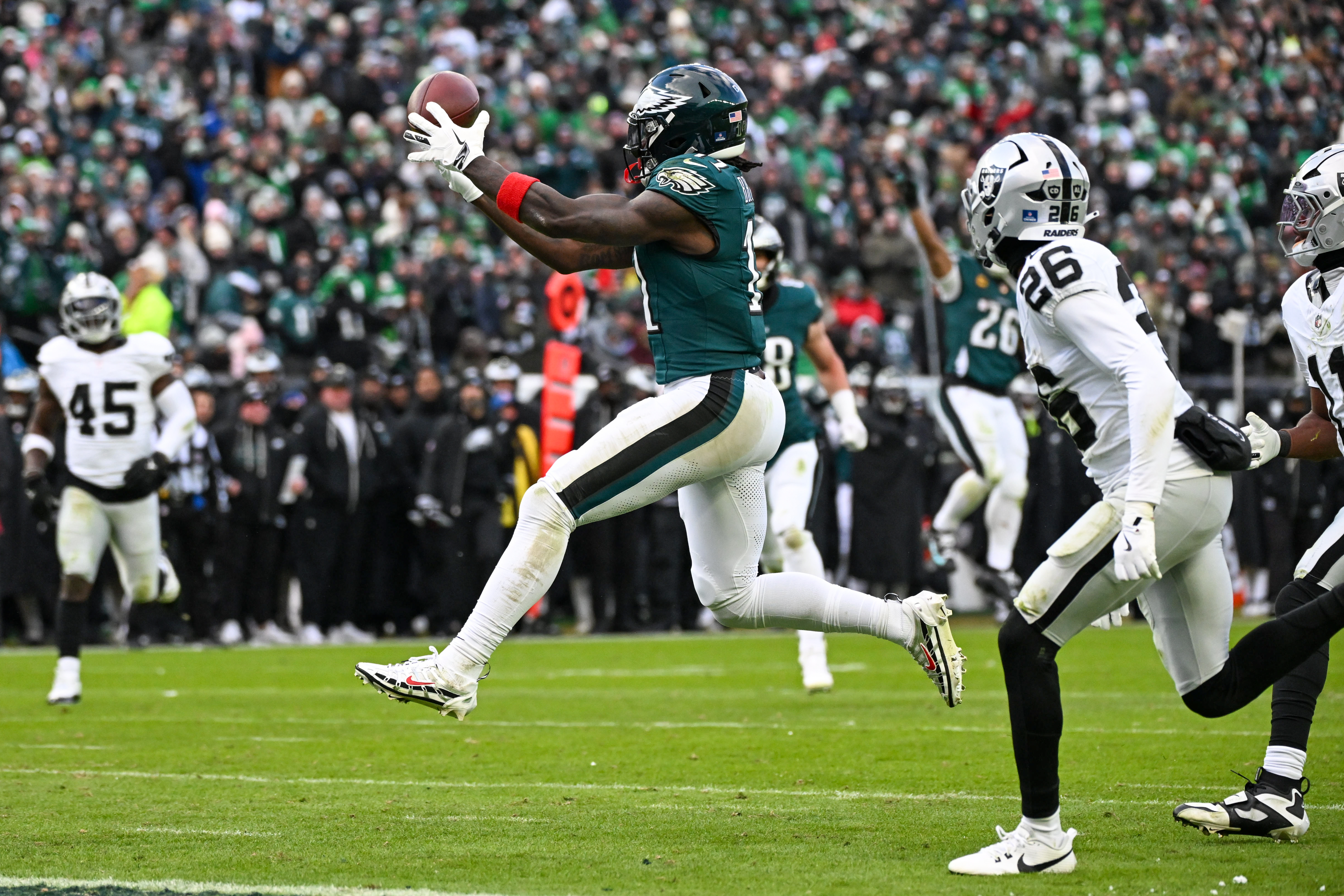 Philadelphia Eagles wide receiver A.J. Brown (11) catches the ball for a touchdown as we look at our best Eagles vs. Bills anytime touchdown scorer predictions