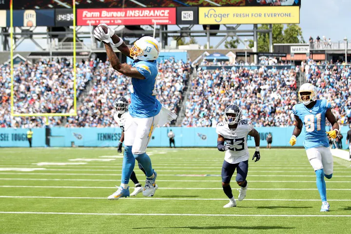 Raiders vs. Chargers Predictions, Picks & Odds Week 4: Injuries Plague AFC West Matchup