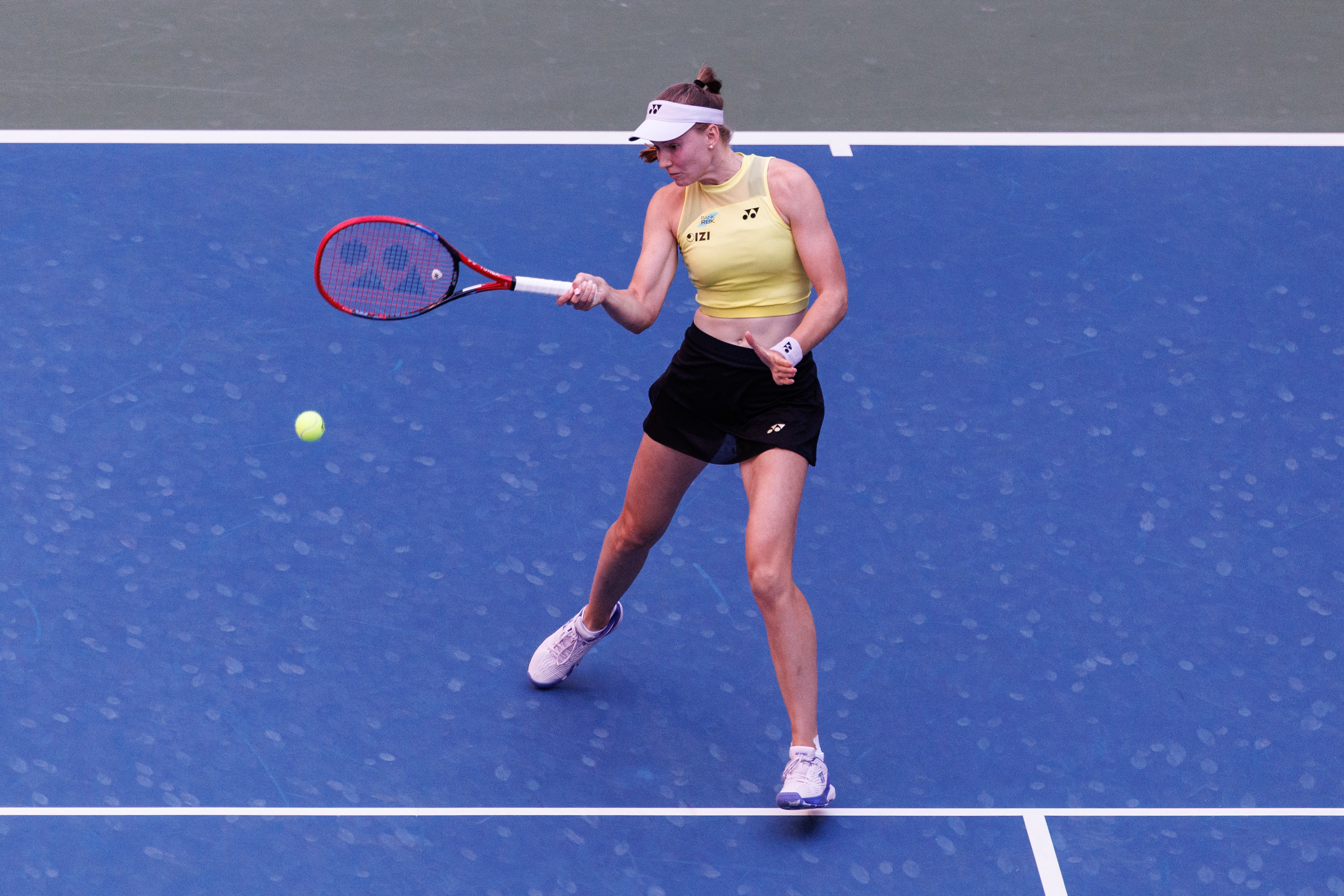 Elena Rybakina in action as we make our US Open Best Bets for Quarterfinals Day 2.