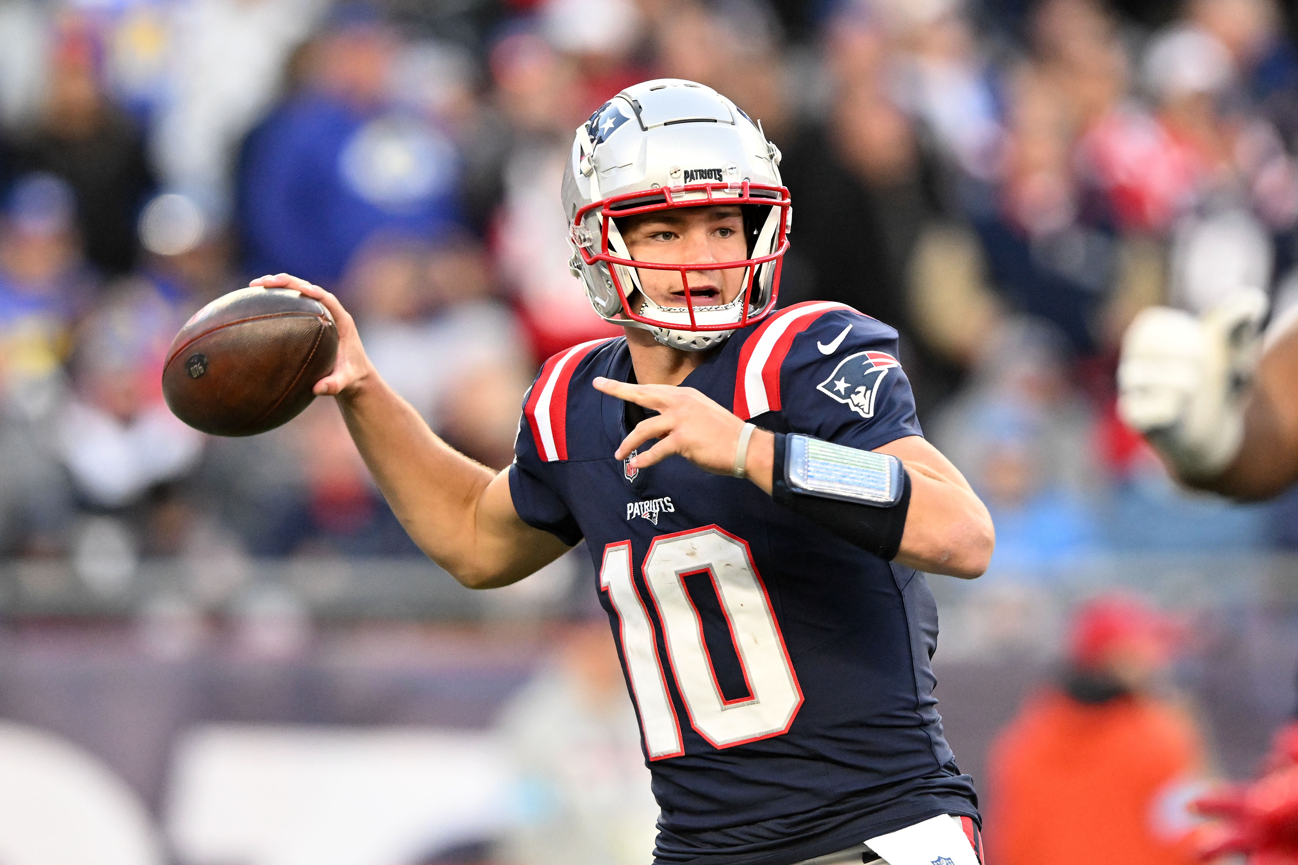 Patriots vs. Dolphins Player Prop Bet Odds & Touchdown Picks: Maye Airs It Out