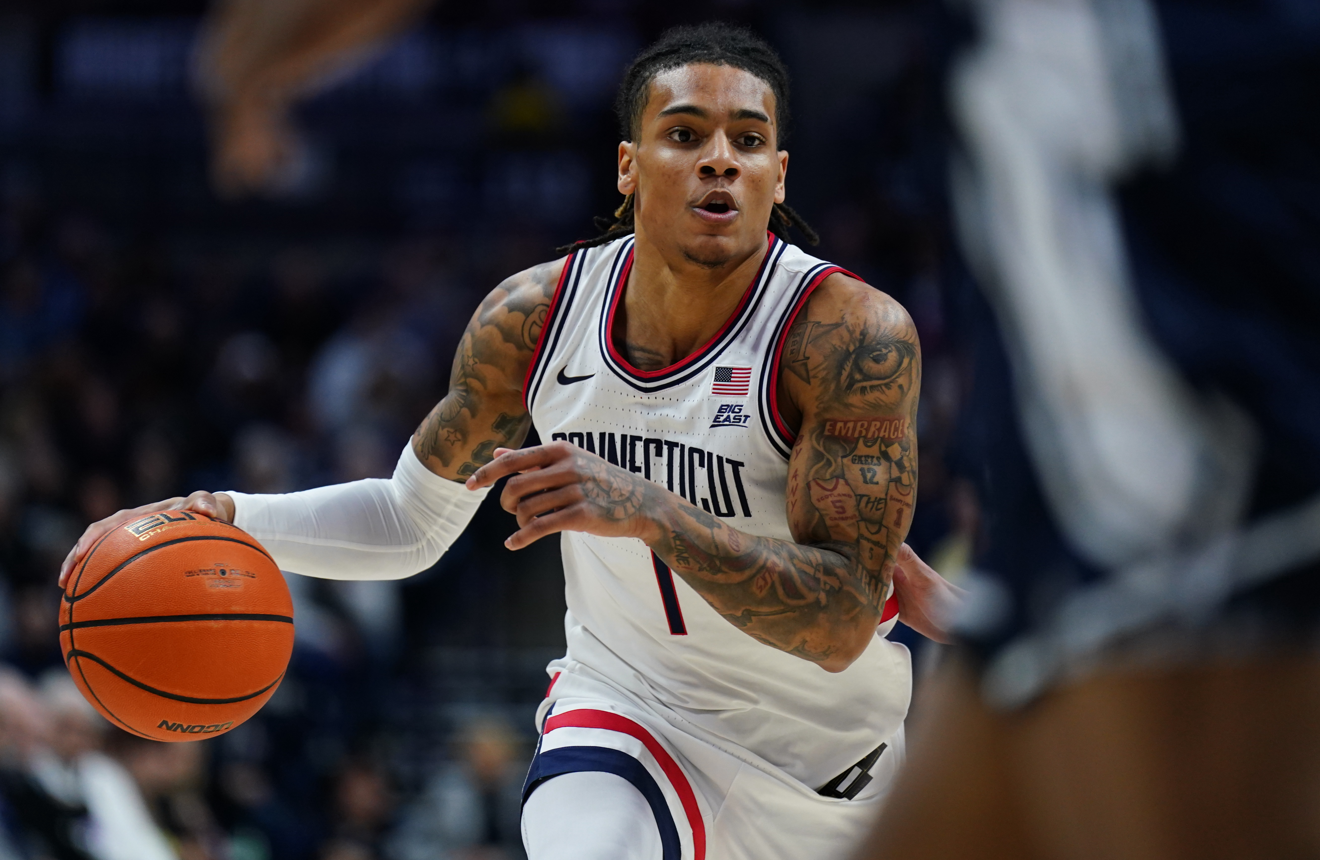 Texas vs. UConn Prediction & Odds: College Basketball Betting Preview for Dec. 12