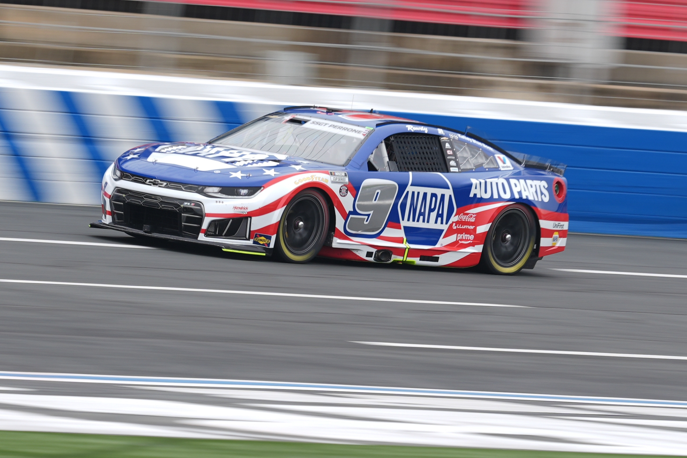 Hendrick Motorsports driver Chase Elliott (9) during qualifying as we break down our Great American Getaway 400 predictions & odds.
