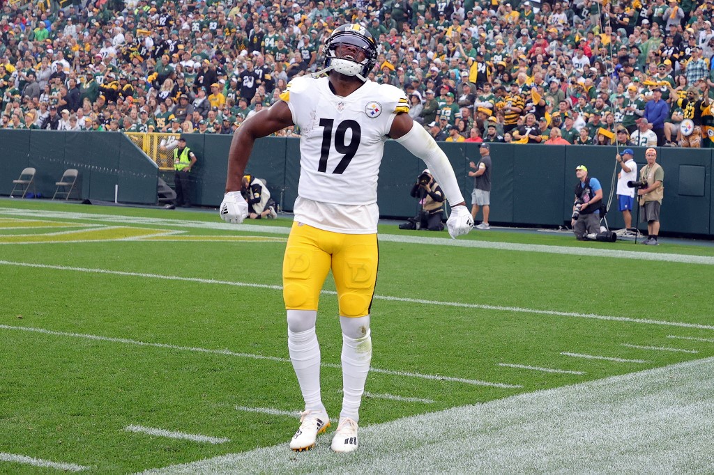 DraftKings & FanDuel Week 10 DFS Picks  JuJu Smith-Schuster Provides  Plenty of Value 