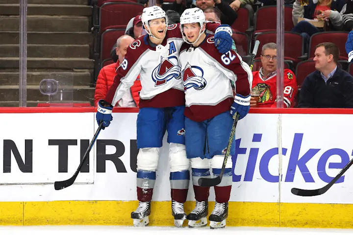 Jets vs. Avalanche Predictions & Odds: Game 3 Expert Picks for Friday