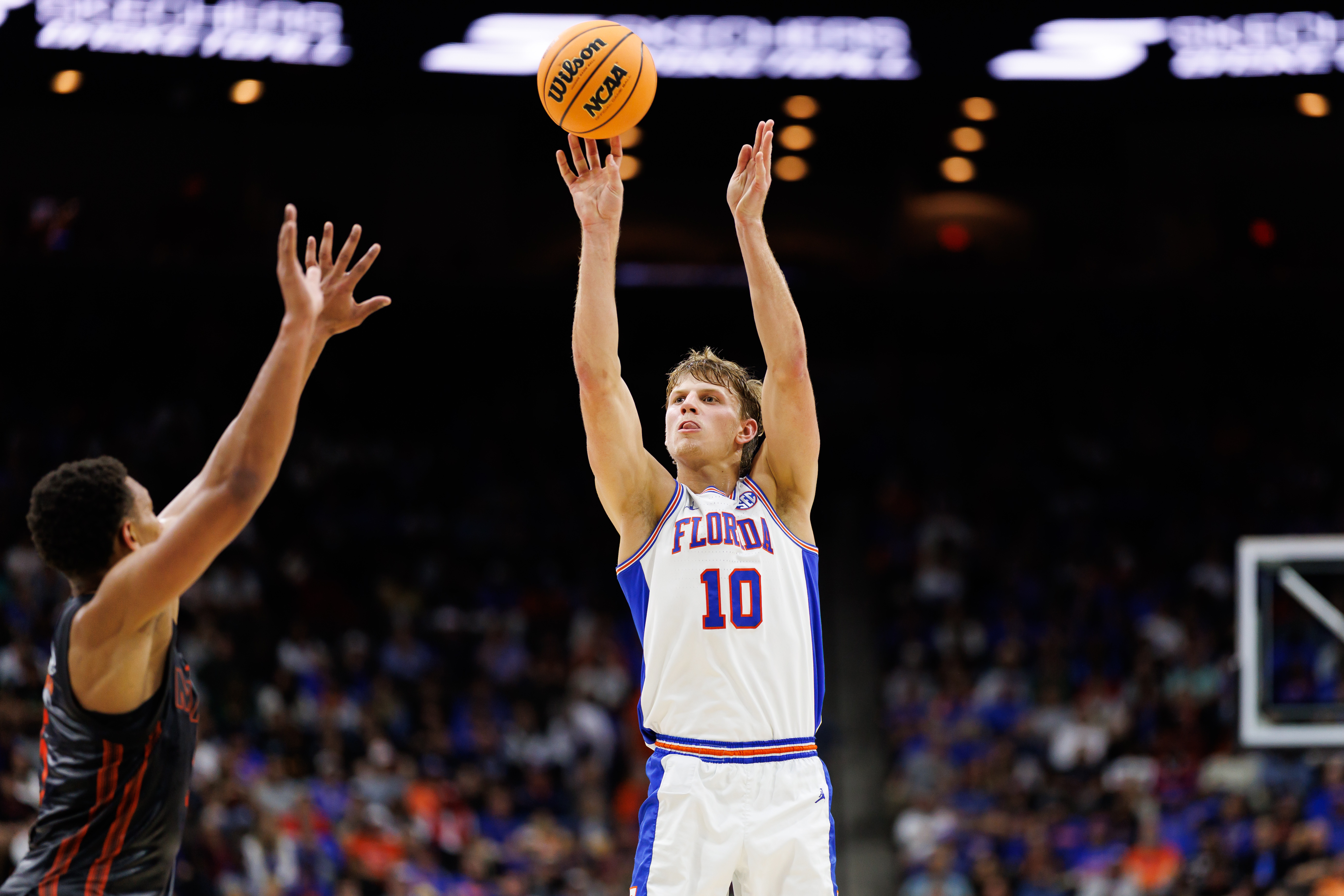 Florida's Thomas Haugh is the focus of our college basketball predictions and best bets today.