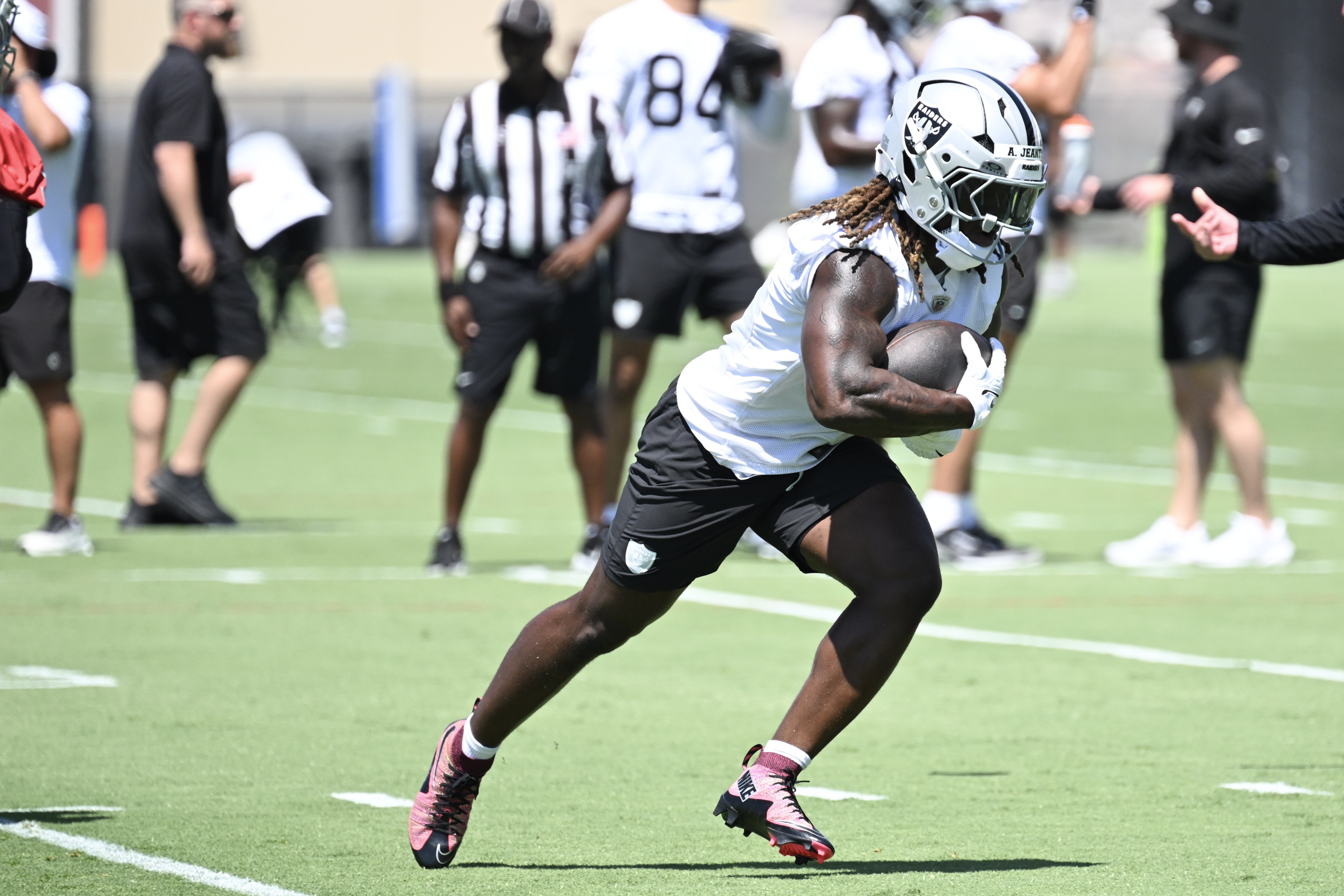 NFL Rookie Bets to Make Now: Best Futures Props for Top 2025 Draft Picks 
