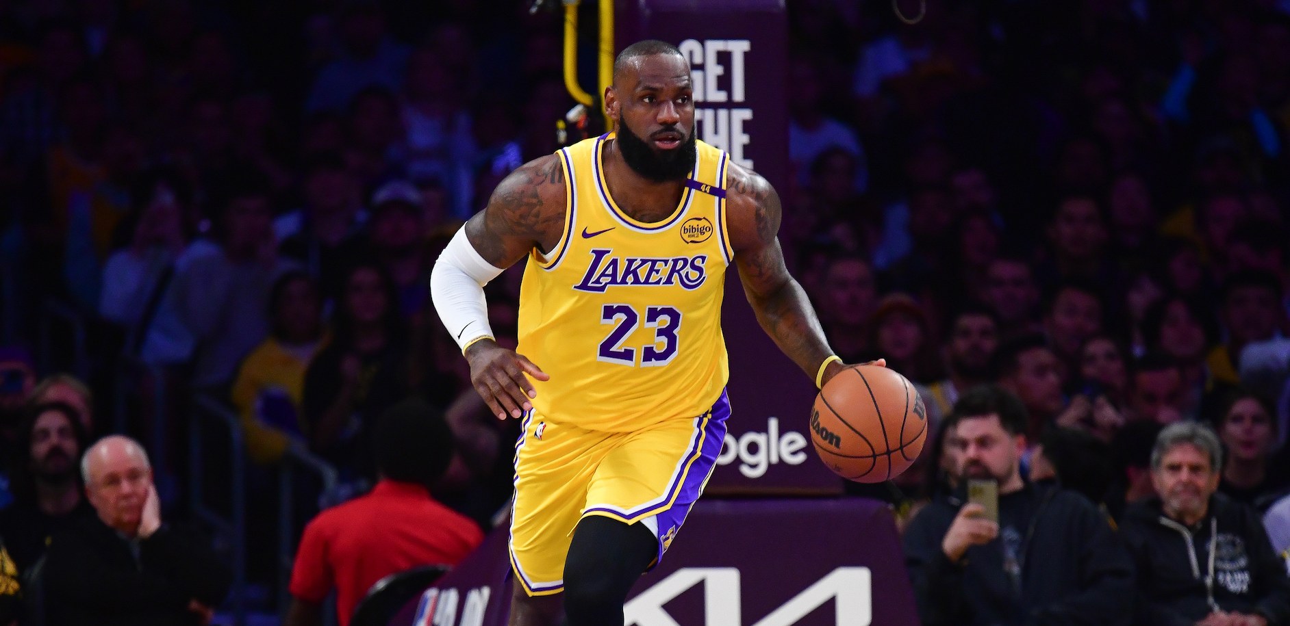 LeBron James NBA Trade Rumors: Knicks, Cavs, Mavericks in the Mix?