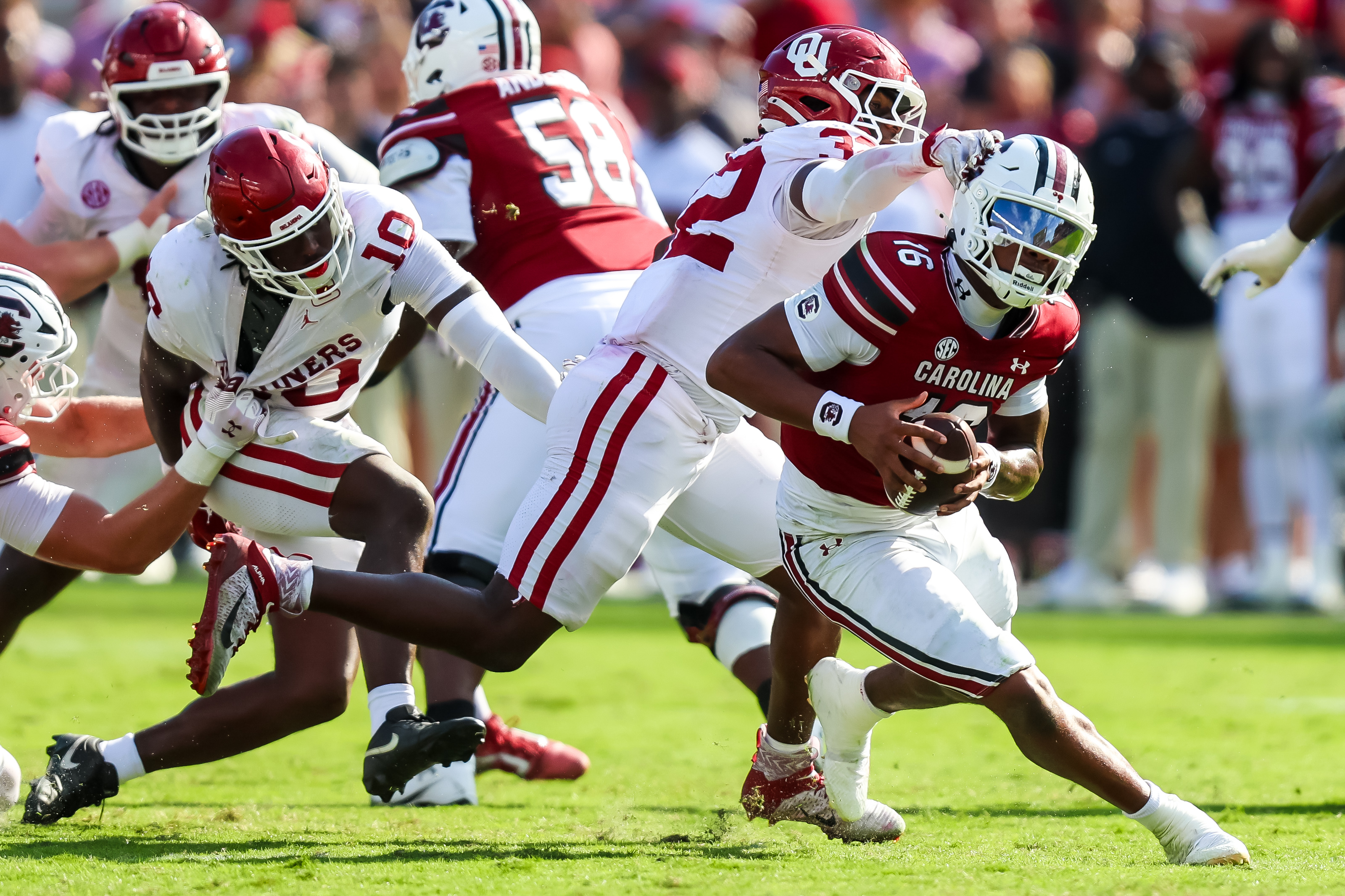 College Football Player Prop Bets Week 9: Best College Player Props This Week