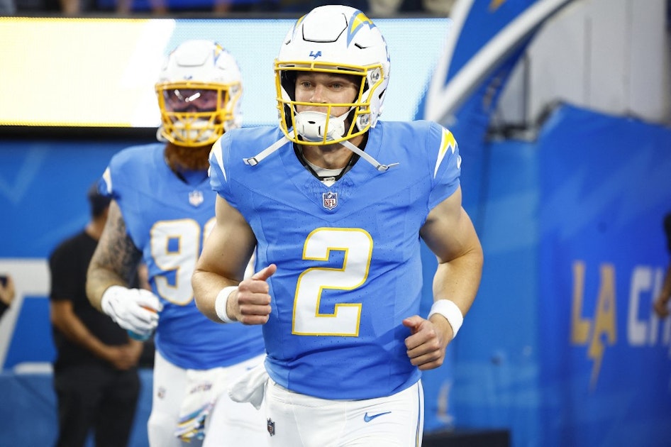 Pro Picks: Easton Stick will lead Chargers to an upset road win over  Raiders in first NFL start – KGET 17