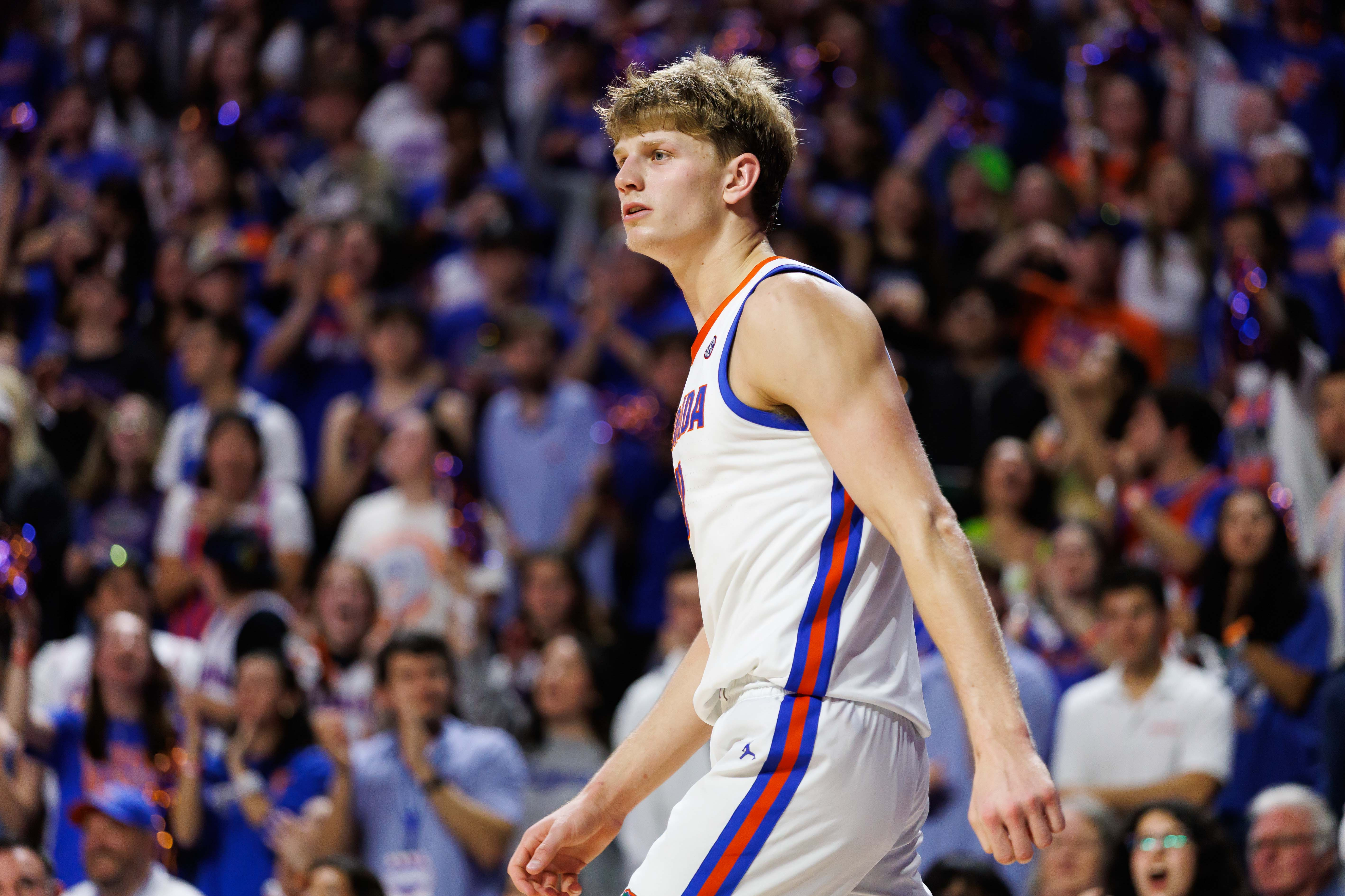 Florida Gators forward Thomas Haugh (10), seen here looking on during a game, is featured in our Prairie View A&M vs. Florida prediction.