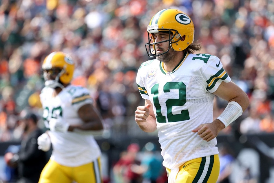 GREEN BAY PACKERS 2022 WIN TOTAL PREDICTIONS: OVER OR UNDER 11 WINS? 