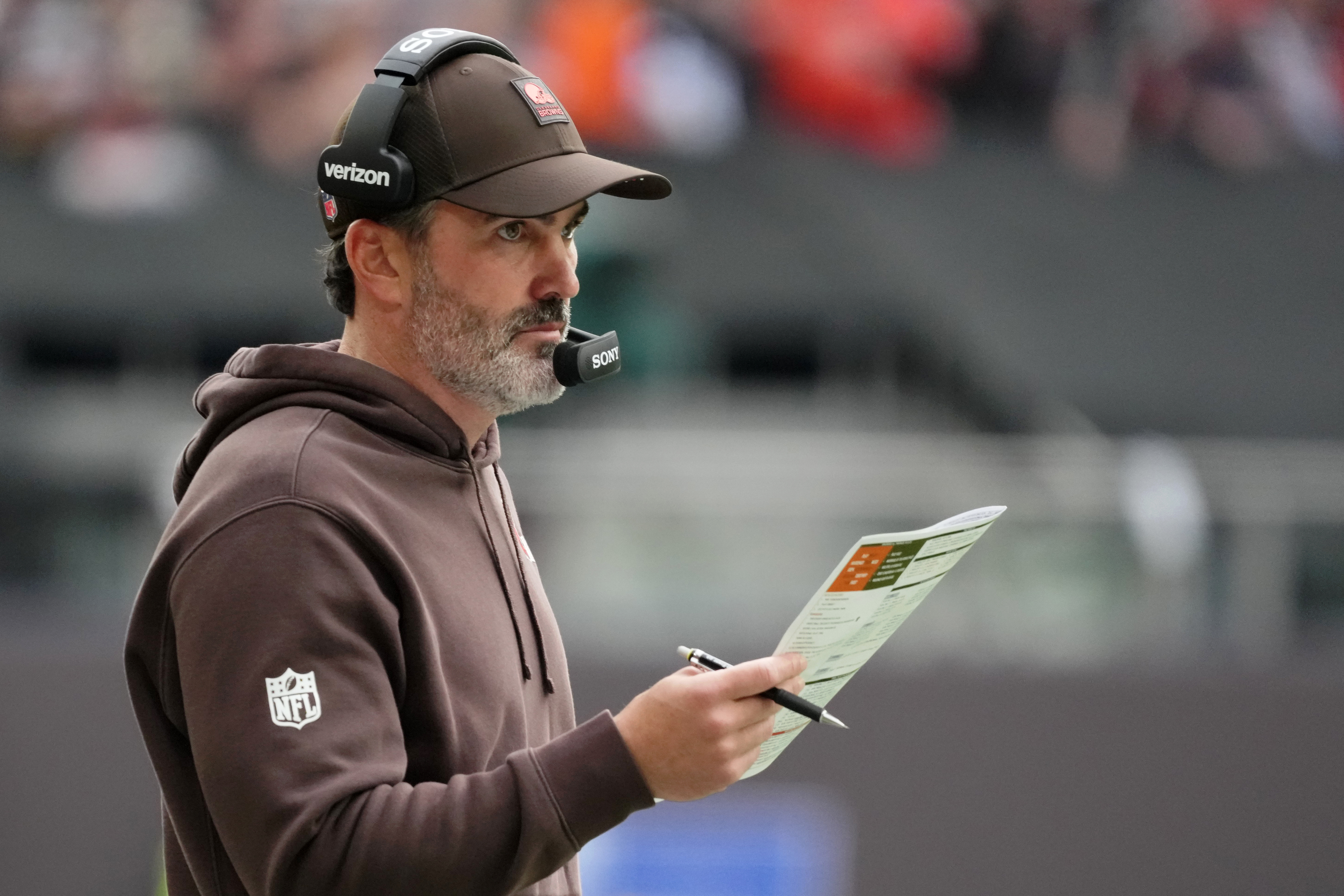 Cleveland Browns head coach Kevin Stefanski looks on from the sideline as we look at prediction markets for the Atlanta Falcons next head coach.