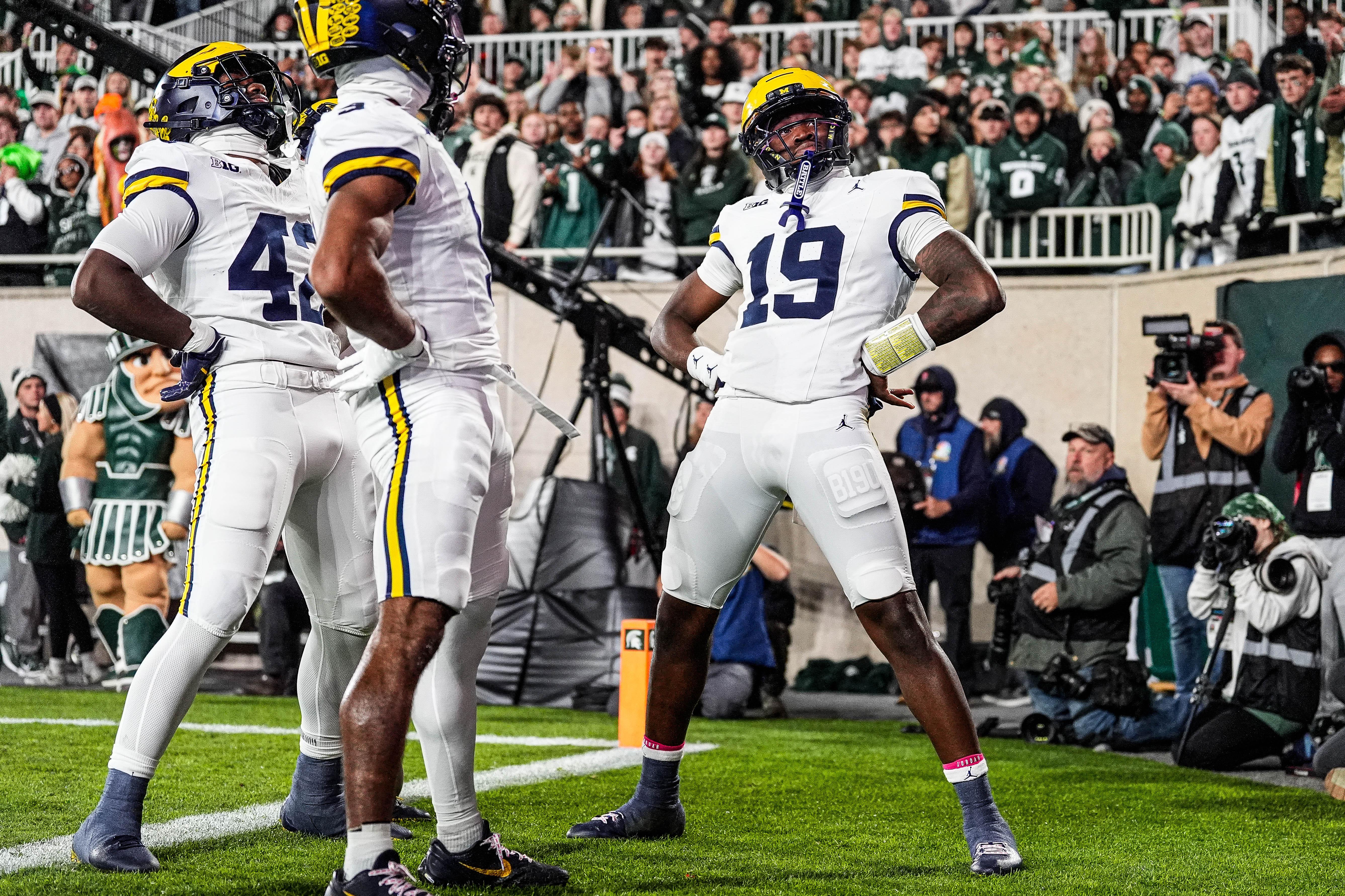 College Football Picks Against the Spread: Week 12 ATS Predictions